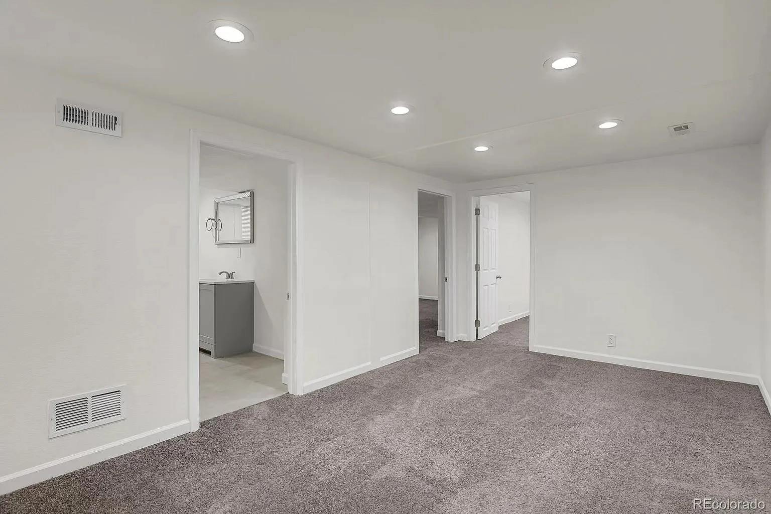 5bfc0bdc2d7f5902eb9232dce3de2475-uncropped_scaled_within_1536_1152 copy.jpg