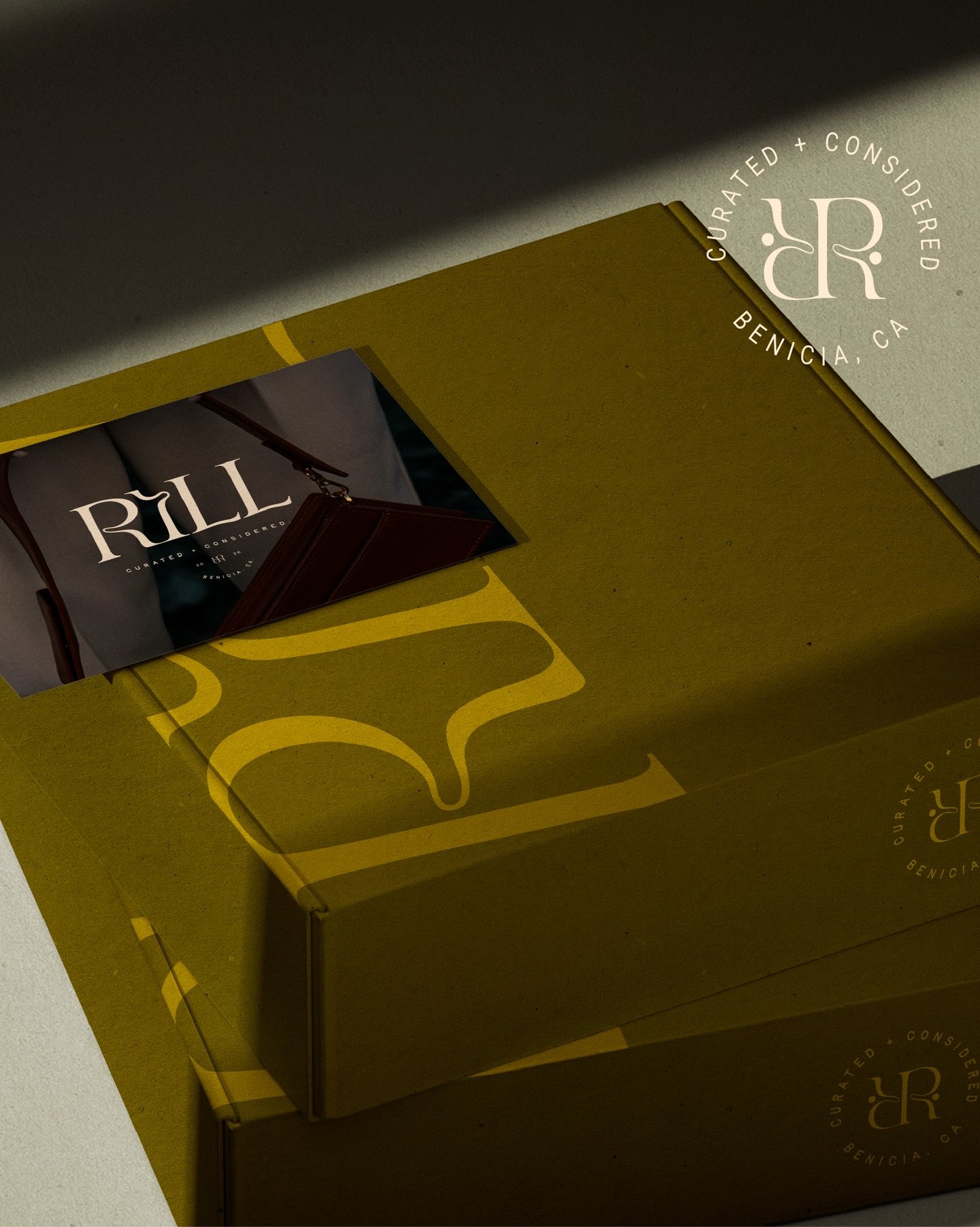 Here are some of the details for Rill, a luxury lifestyle boutique brand with a customized word mark, designed in a week. 🫶🏻