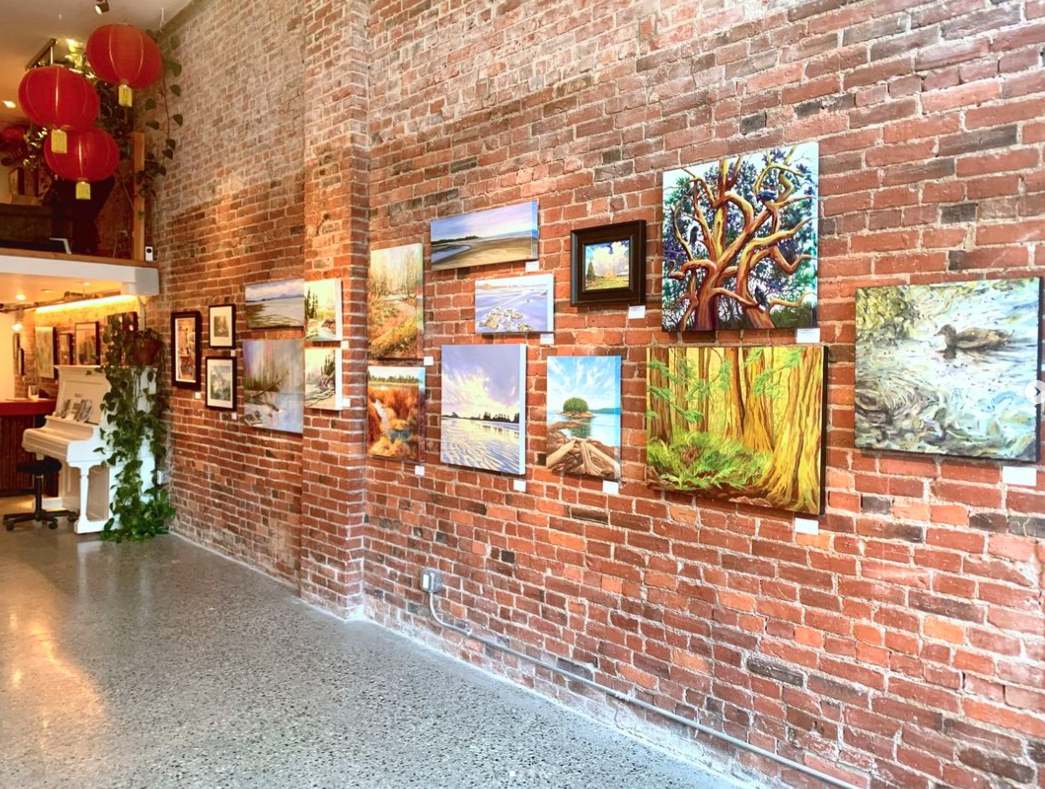 Photo from a juried art exhibition organized by the Federation of Canadian Artists, featuring exhibiting member Mara Szyp, who has been with the FCA since 2021. The show was held at the elegant Fortune Gallery in Victoria’s historic Chinatown