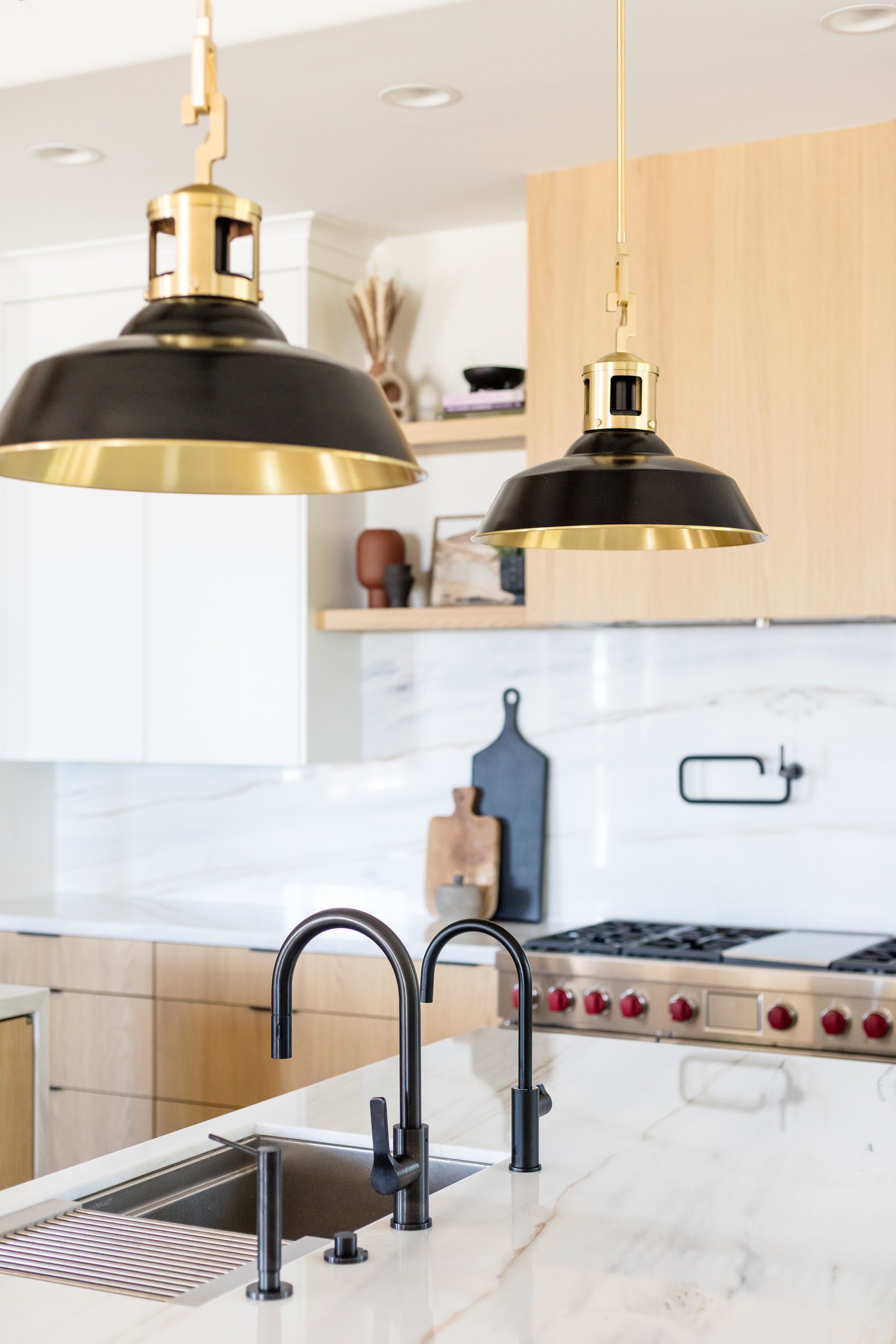 gold-black-modern-kitchen-pendants.jpg