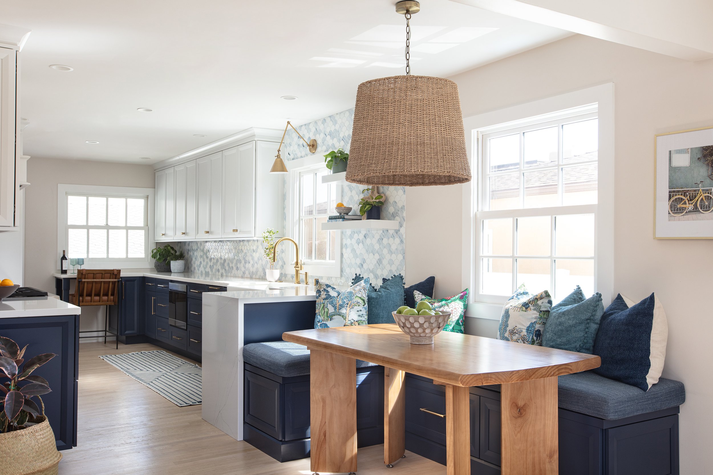 transitional-coastal-kitchen-banquette-by-the-sea-interior-design-san-diego.jpg