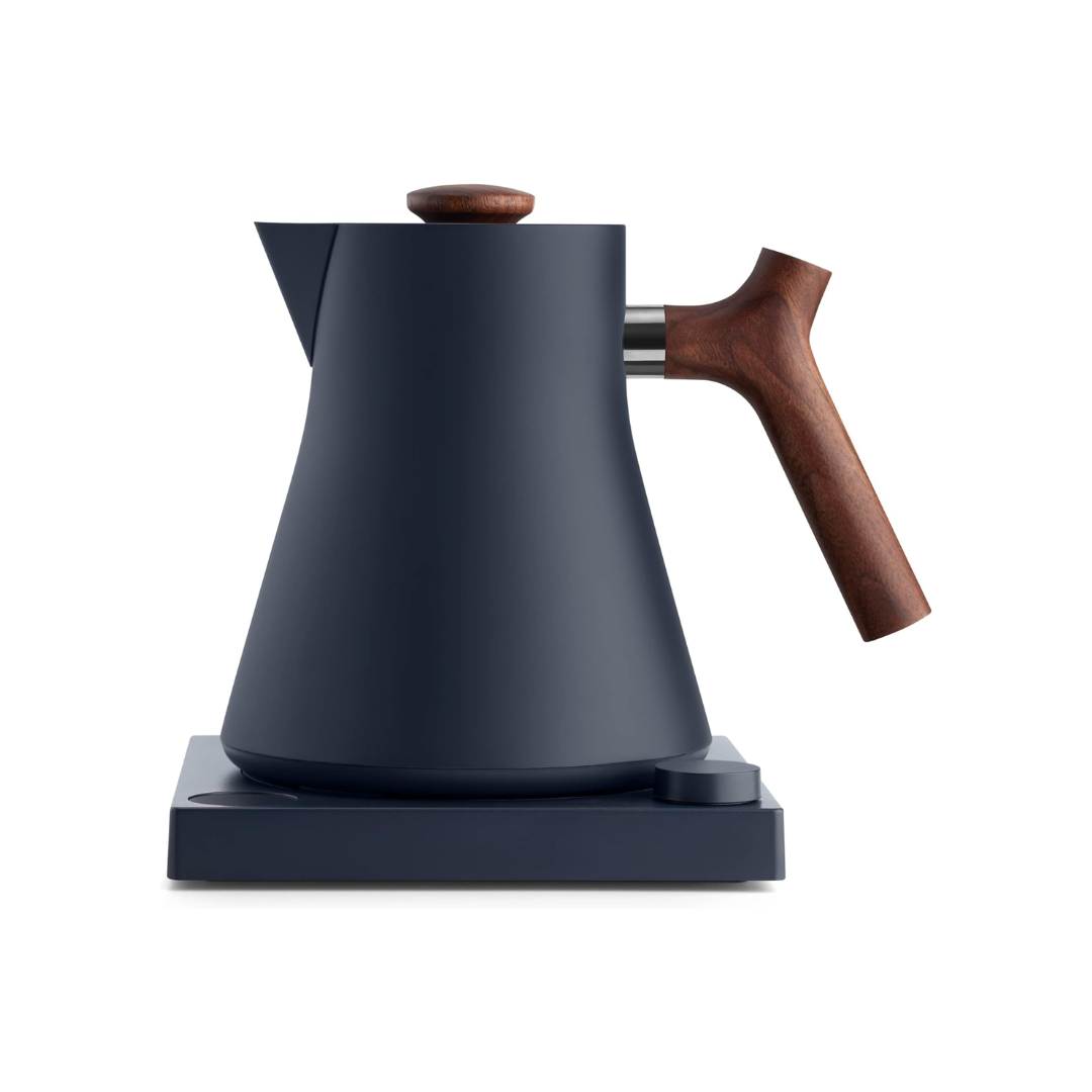 matte midnight blue electric kettle.png