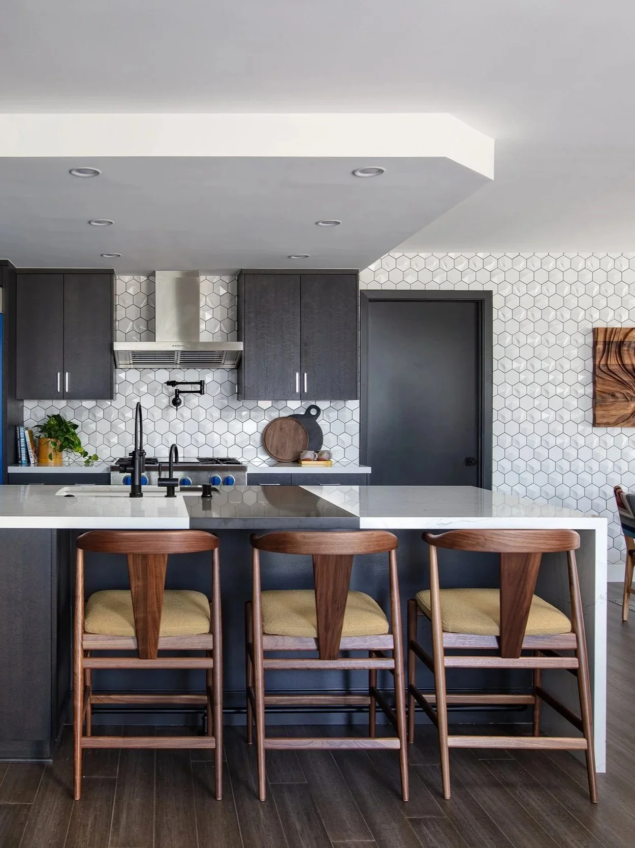 modern-industrial-kitchen-cabinet-design-geek-chic.jpg