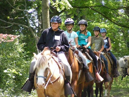2017-trail-ride-photo_4.jpg