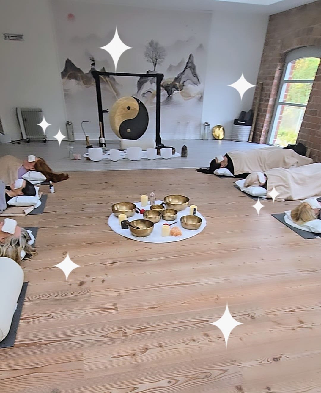 The Floating Feather Ltd 

Hey lovely souls,

There's a couple of tickets left for tomorrow's Sound Bath &amp; guided meditation. The last one of 2024 🤍

S U N D A Y  24th  N O V E M B E R | 10am
The Wellbeing Centre in Muirend 

Join me for a morni
