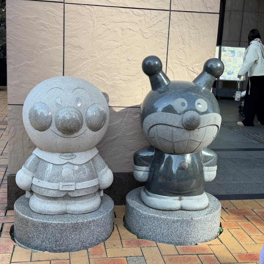 anpanman statue.png