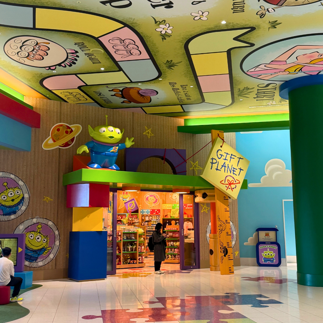 toy story hotel lobby2.png