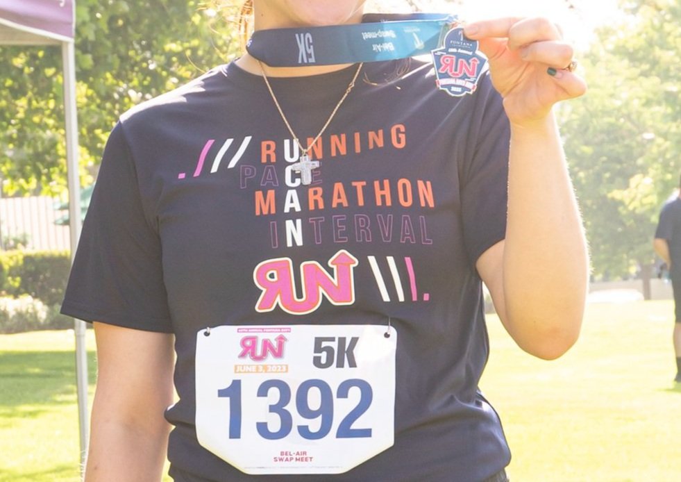 Shirt and Medal Photo Sample