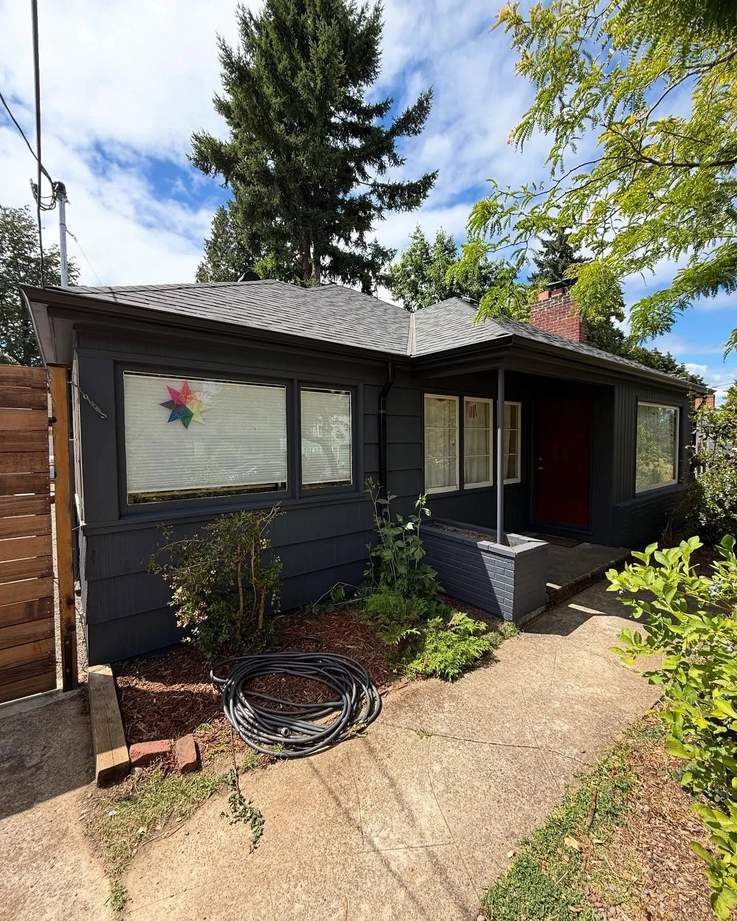 A new paint job to the exterior of your house is one of the best ways protect your home from the elements and give it a facelift at the same time. #dykerfixedit #portland #pdxpainter