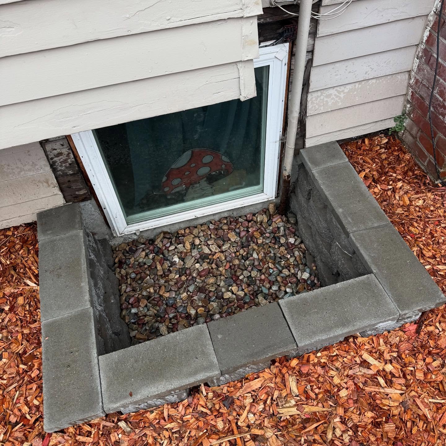Window well before and after in SE Portland #portlandhandyman #pdx #pdxcontractor #portlandoregon