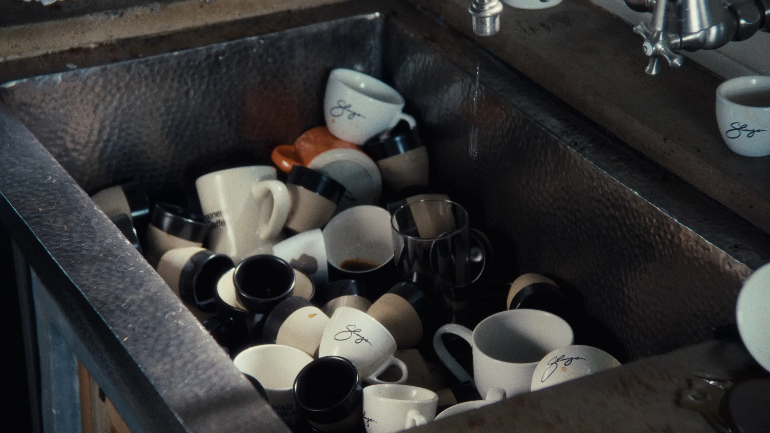 V9 - Jesse - Audio_Color_v3_422HQ_6K_FinalMix_MASTER_00005611.jpg