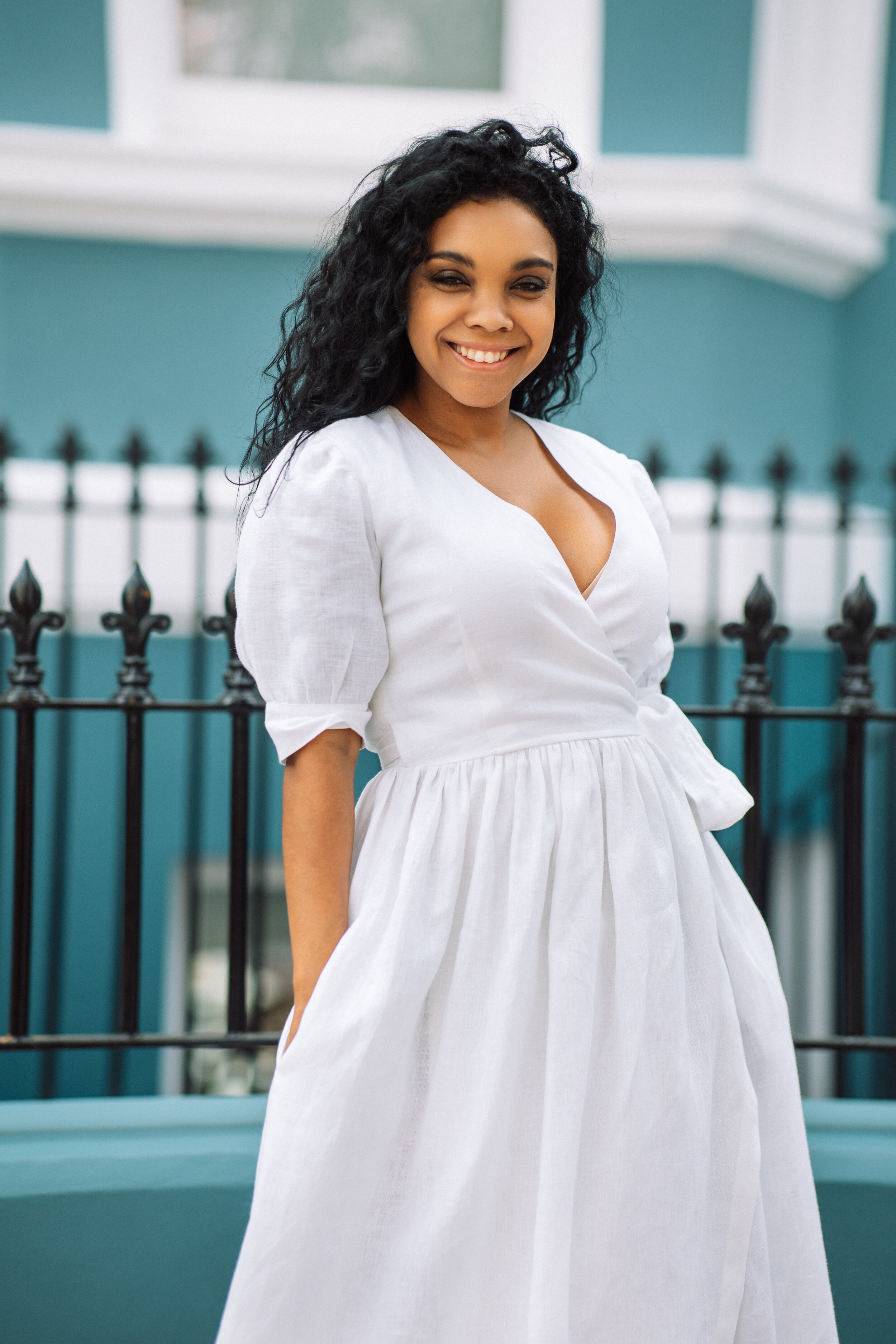 Hannah's tea dress. White Linen Dress  MRS POMERANZ INC.