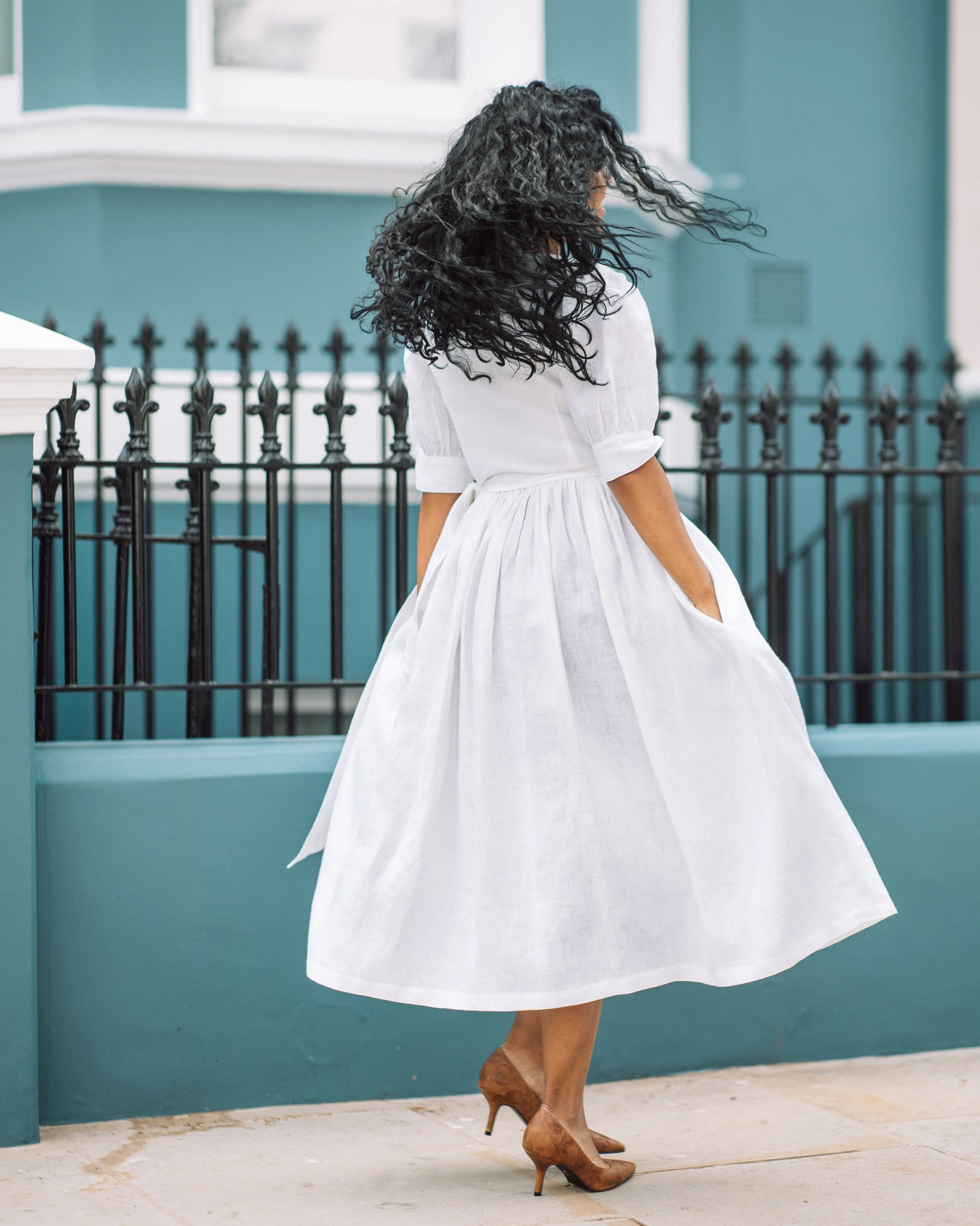 Hannah's tea dress. White Linen Dress  MRS POMERANZ INC.
