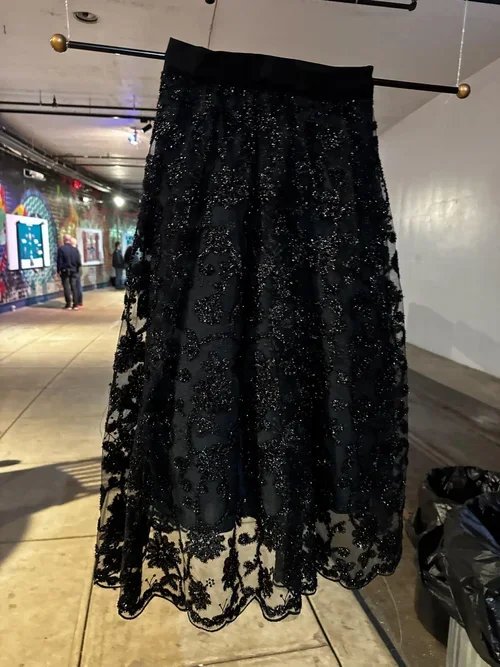 irina-tsikurishvili-skirt-threads-of-migration-dupont-underground.jpg.webp