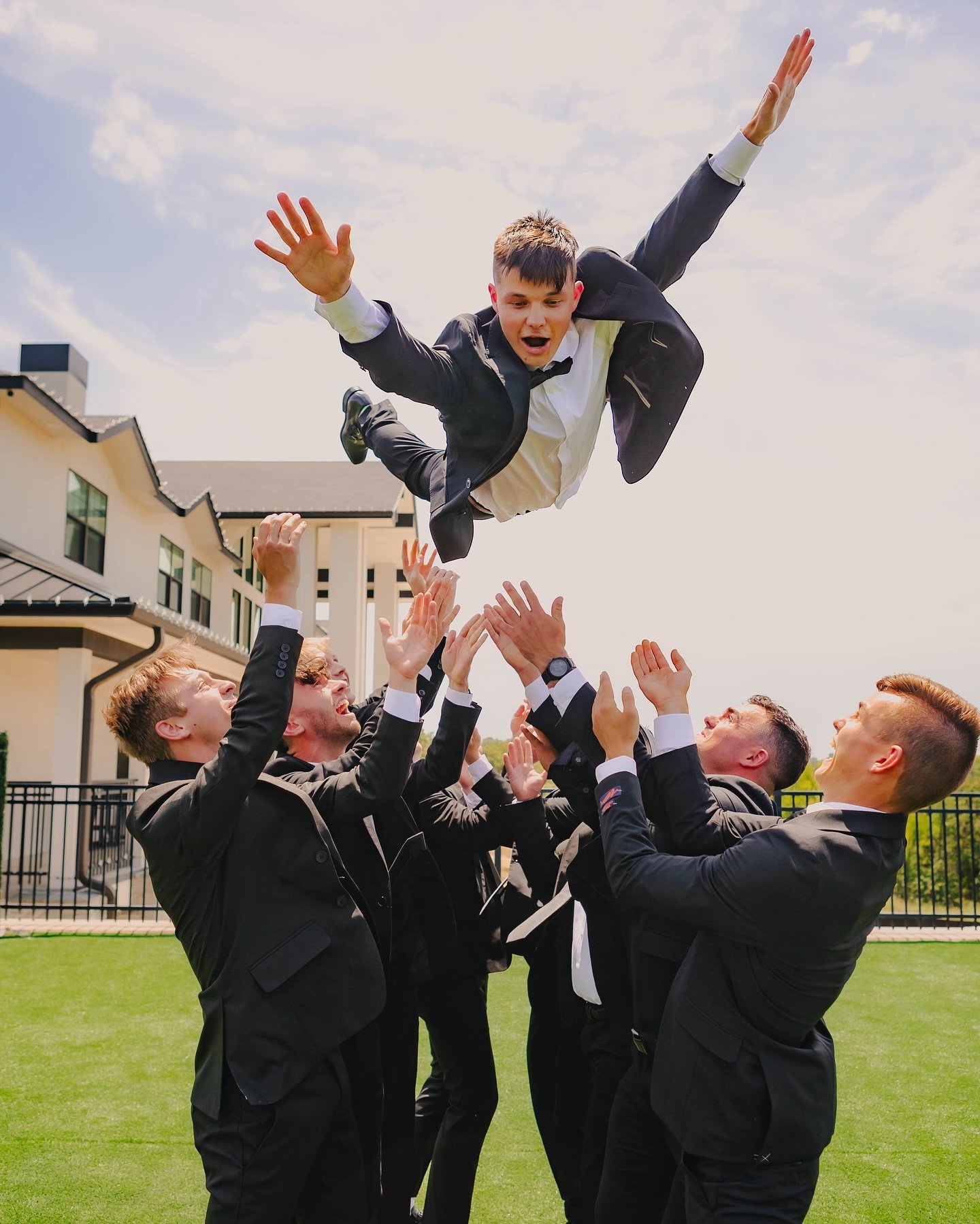 Zach and his dude&rsquo;s clearly have such a fun bond 🤪😎

What you may not see is the coordinator behind the photographer praying he doesn&rsquo;t split his pants hahaha (based on past occurrences lol). But for real, we loved seeing these guys hav
