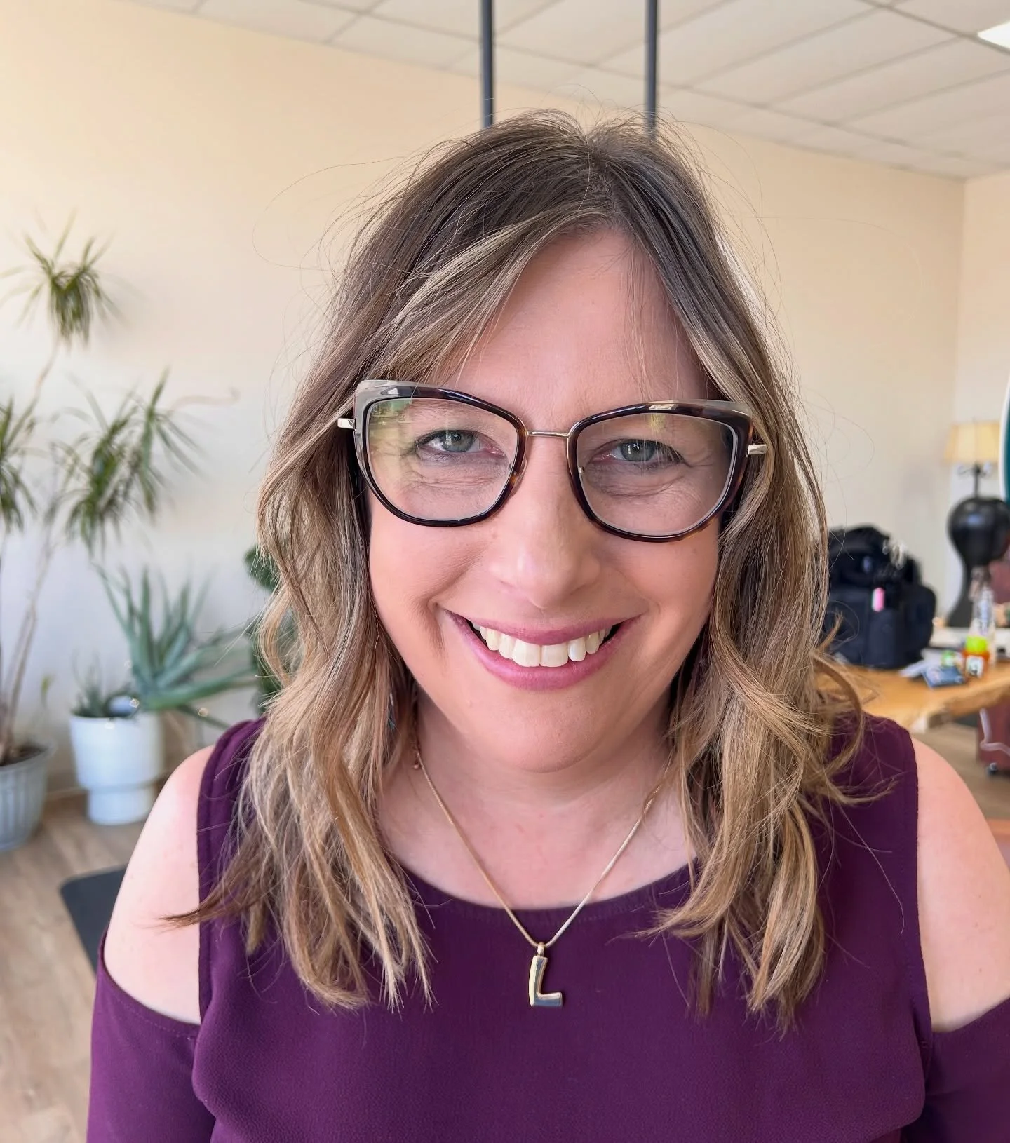 ✨ Introducing Laura (@laura_f_hair_!) ✨

You may recognize Laura&mdash;she interned with us this past summer and has continued to show up for classes and education here in the salon. We are so excited to officially welcome her to the Verdant team! 

