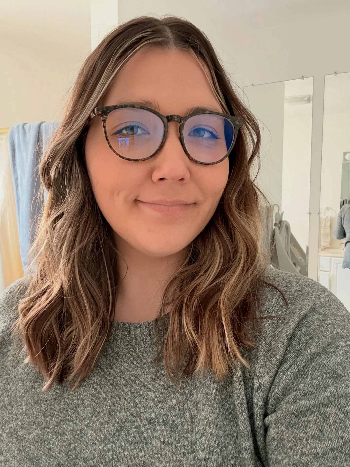 Client selfies are the best! 

If you also want to be in love with your hair we have a few spots this week. 

TODAY (Tuesday 17th - text or dm to book- won&rsquo;t show online) - last minute spot at 11:30 wit Grace for lashes or a haircut 
10:30 - wi