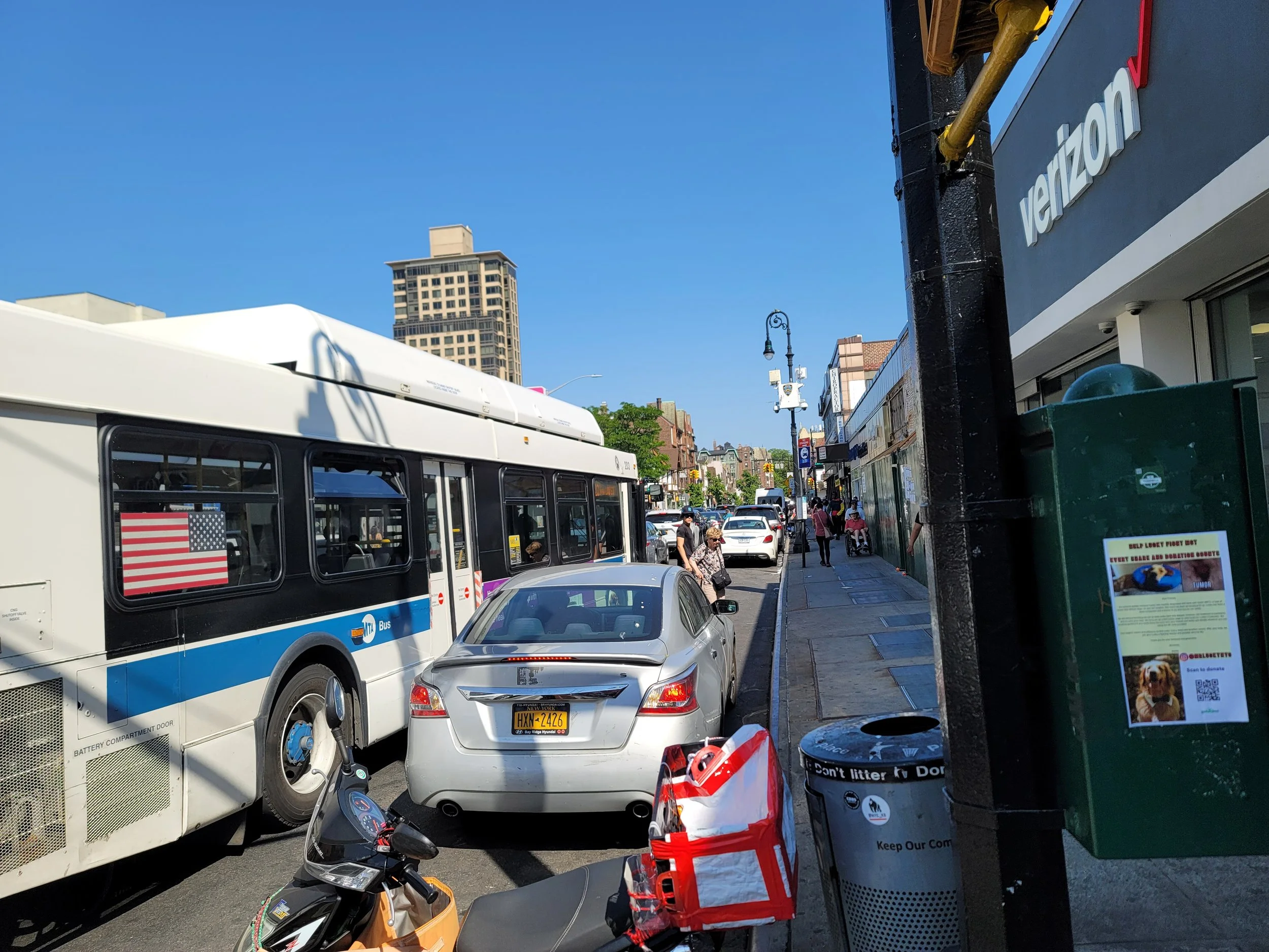Q23 Bus Time - l868jz4