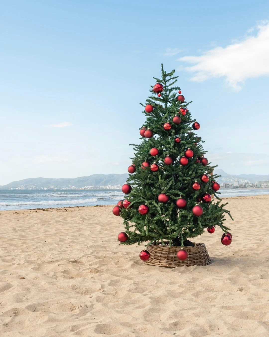 Wishing you and yours a Merry Christmas and happy holiday season. 

From the Journey Earth team Down Under!