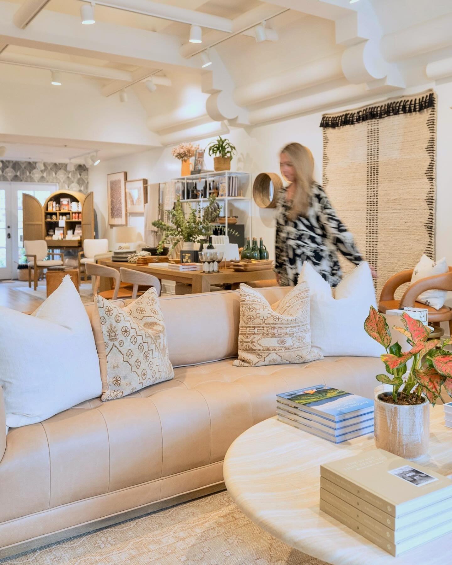 Host House x Sea Blush Studios Feature of the Week.
 
The perfect blend of sophistication and casual living by the sea does exist. Introducing our Atherton Leather Sofa. Warm Palermo Nude leather, button tufted seating and clean contemporary lines gi