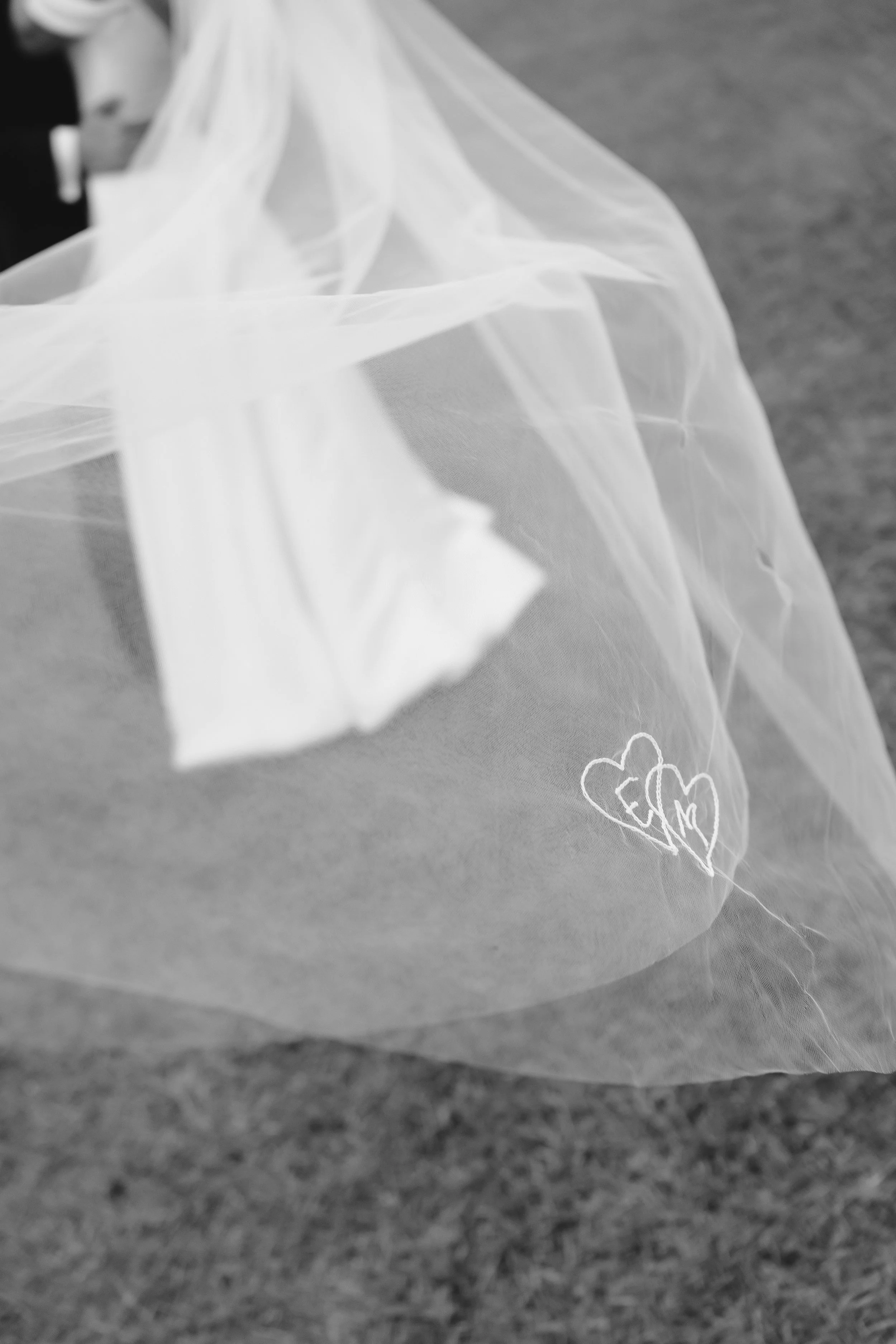 M&EWeddingB&W-1058.jpg