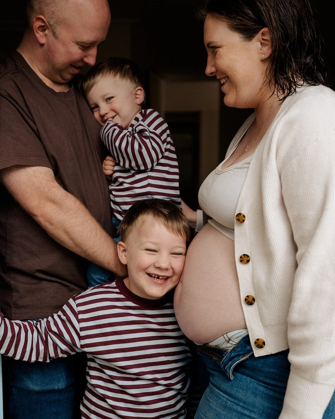 Before Amy gets ready to welcome another little boy into the family 🫶

 #maternityphotoshoot #melbournematernityphotoshoot #melbournephotographer #raisingthreeboys