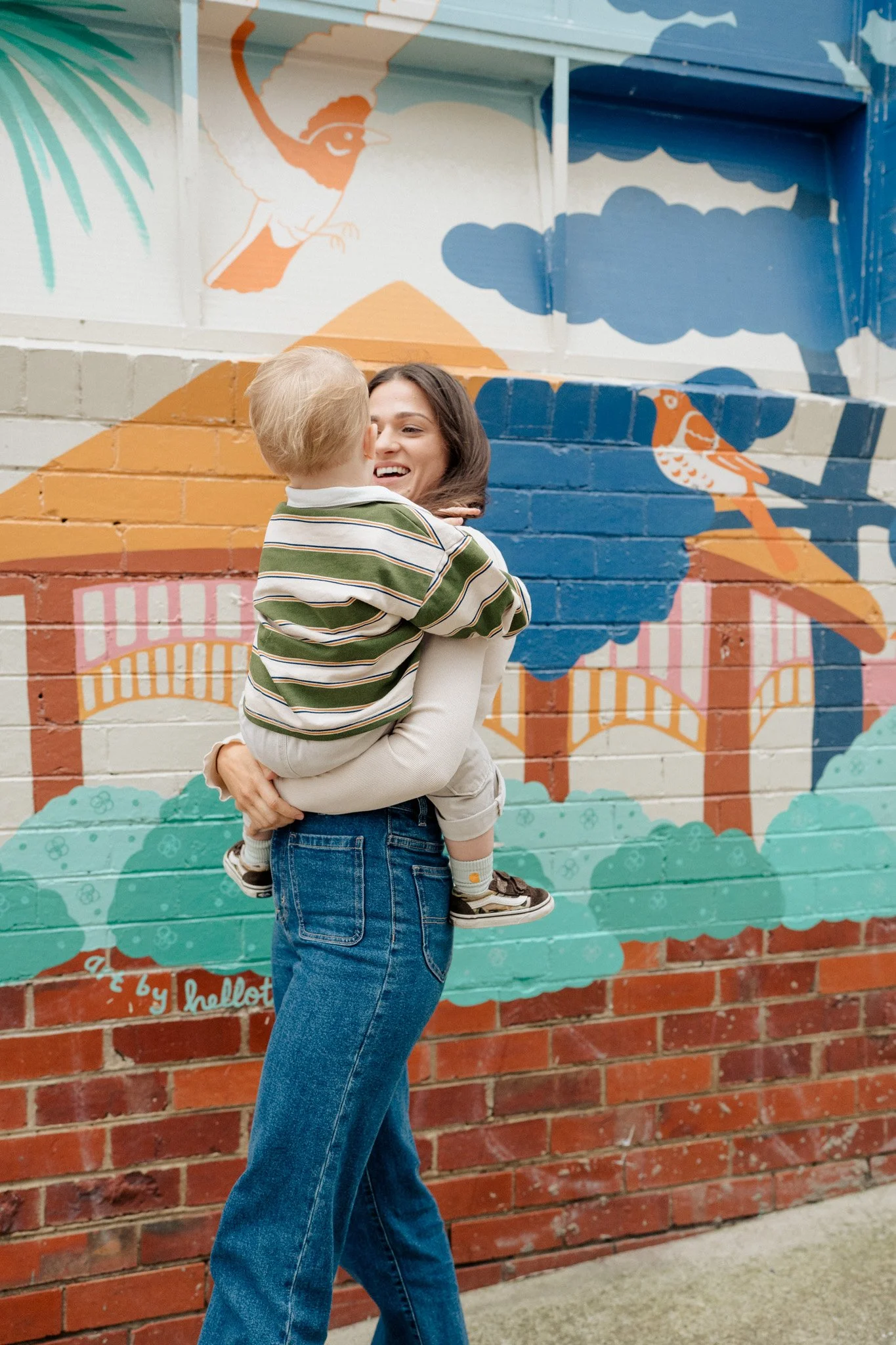 A little pop of colour for your feed today. 

Yes, I take wildly beautiful photos of you and your people in the comfort of your home.

However...

If you have a toddler, chances are a huge part of your family life happens just outside your front door