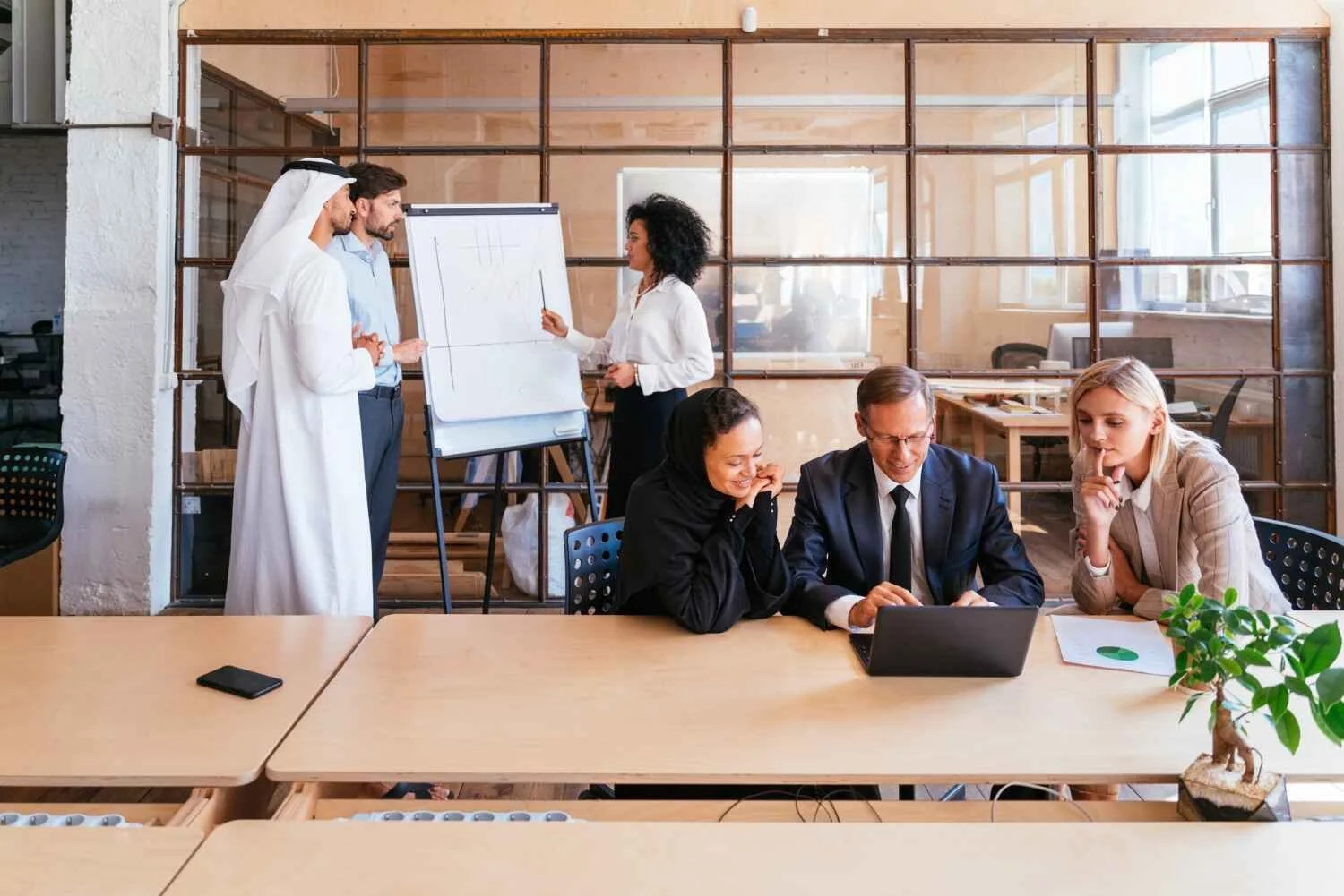 From Siloed Teams to Collaborative Powerhouses: The Agile HR Revolution