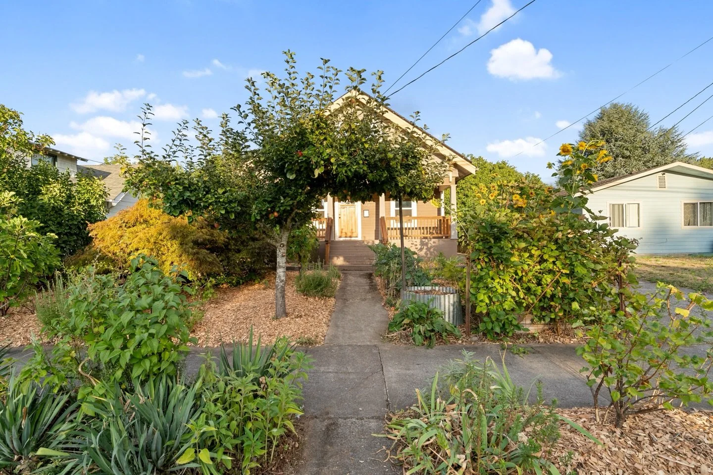 &bull;
&bull;
&bull;
4142 SE 79th Ave
Portland, OR 97206