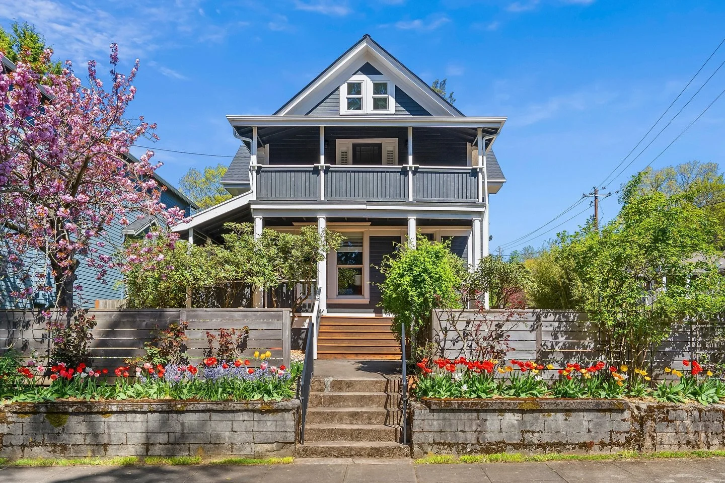 741 &amp; 737 NE Skidmore St &bull; Portland