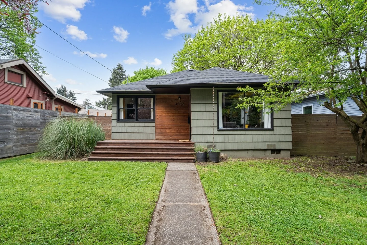 5725 SE 72nd Ave &bull; Portland