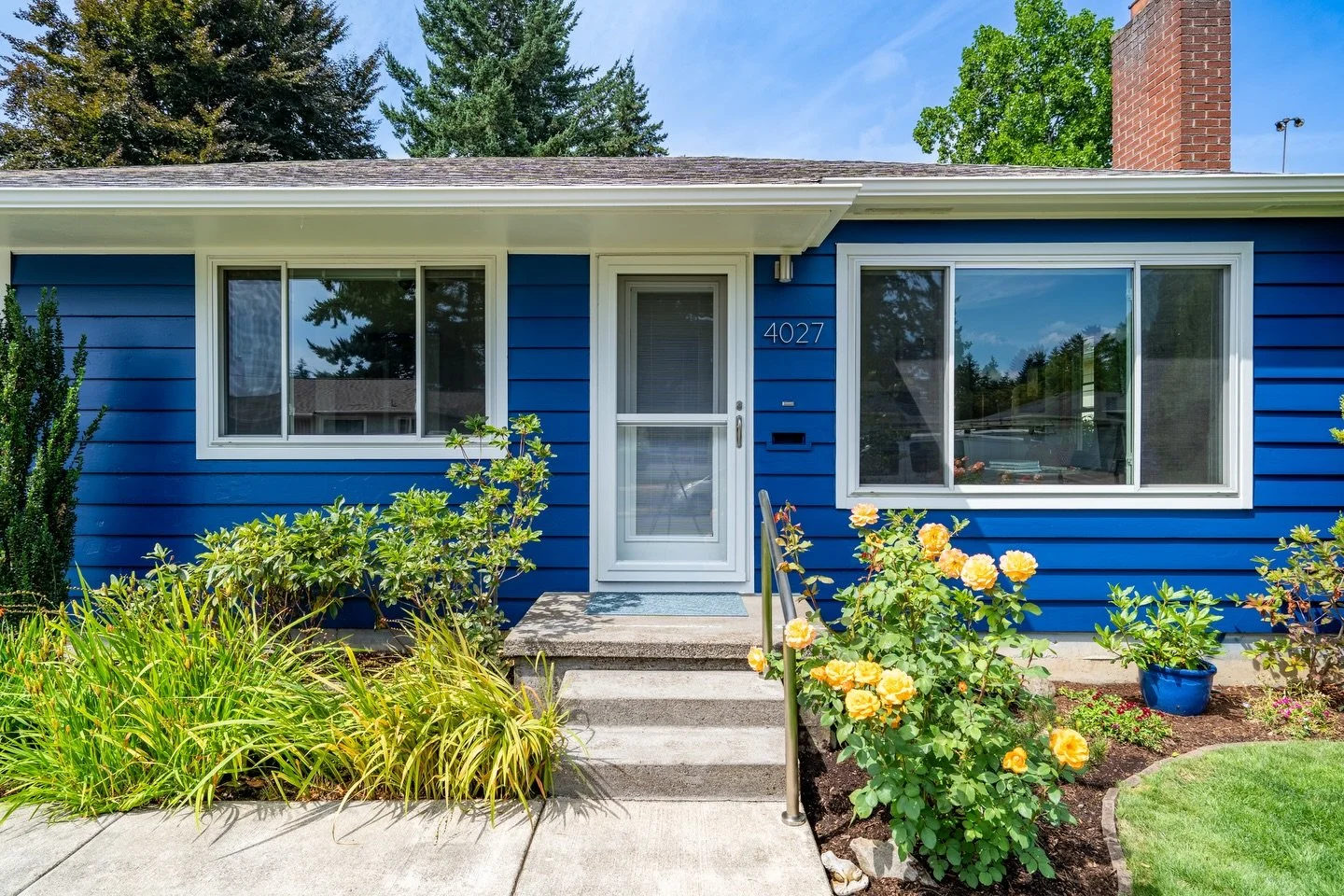 4027 SE 102nd Ave &bull; Portland