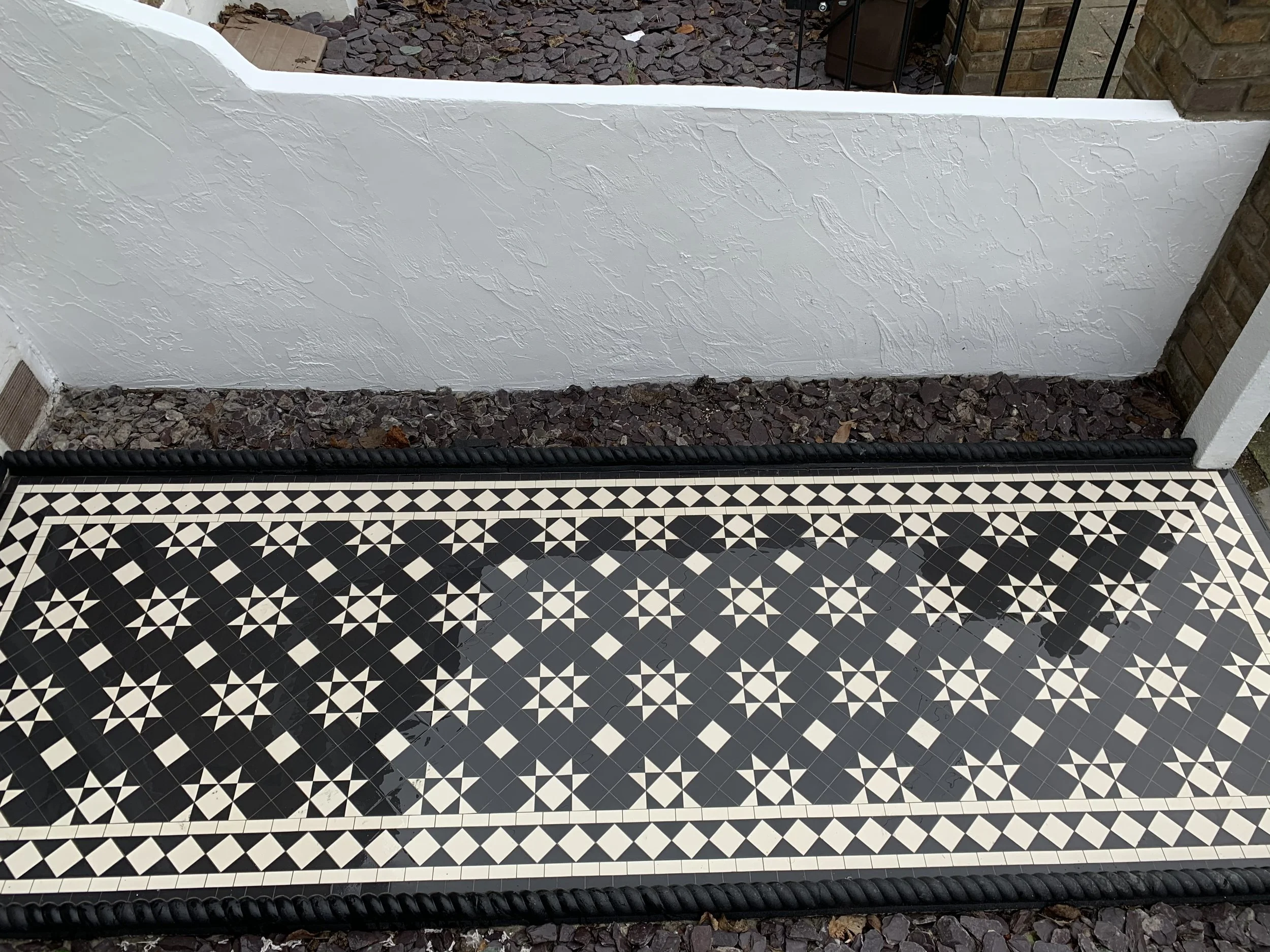 Victorian Path Tiles Wimbledon. White and black.
