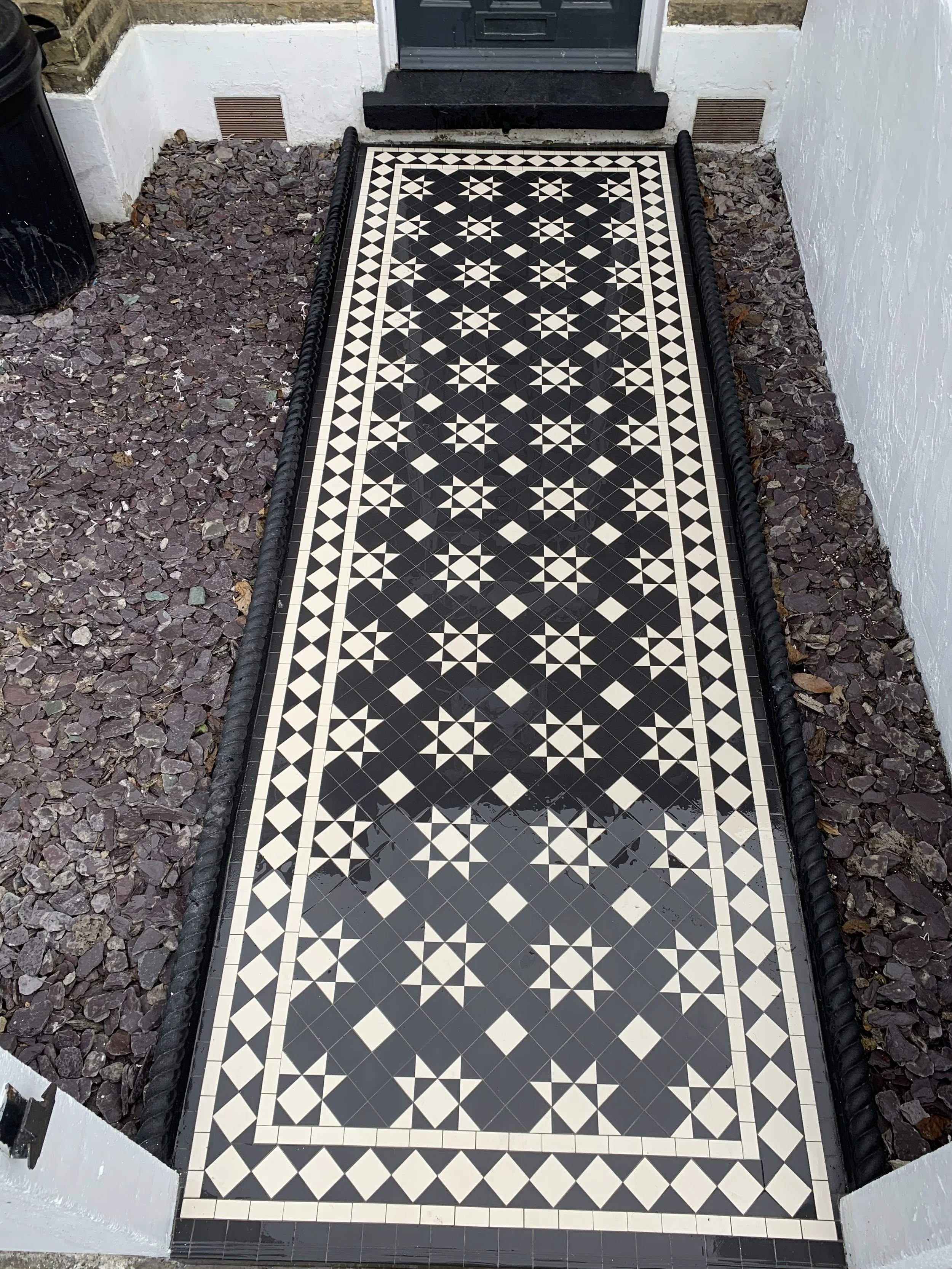 Victorian Path Tiles Wimbledon. White and black.