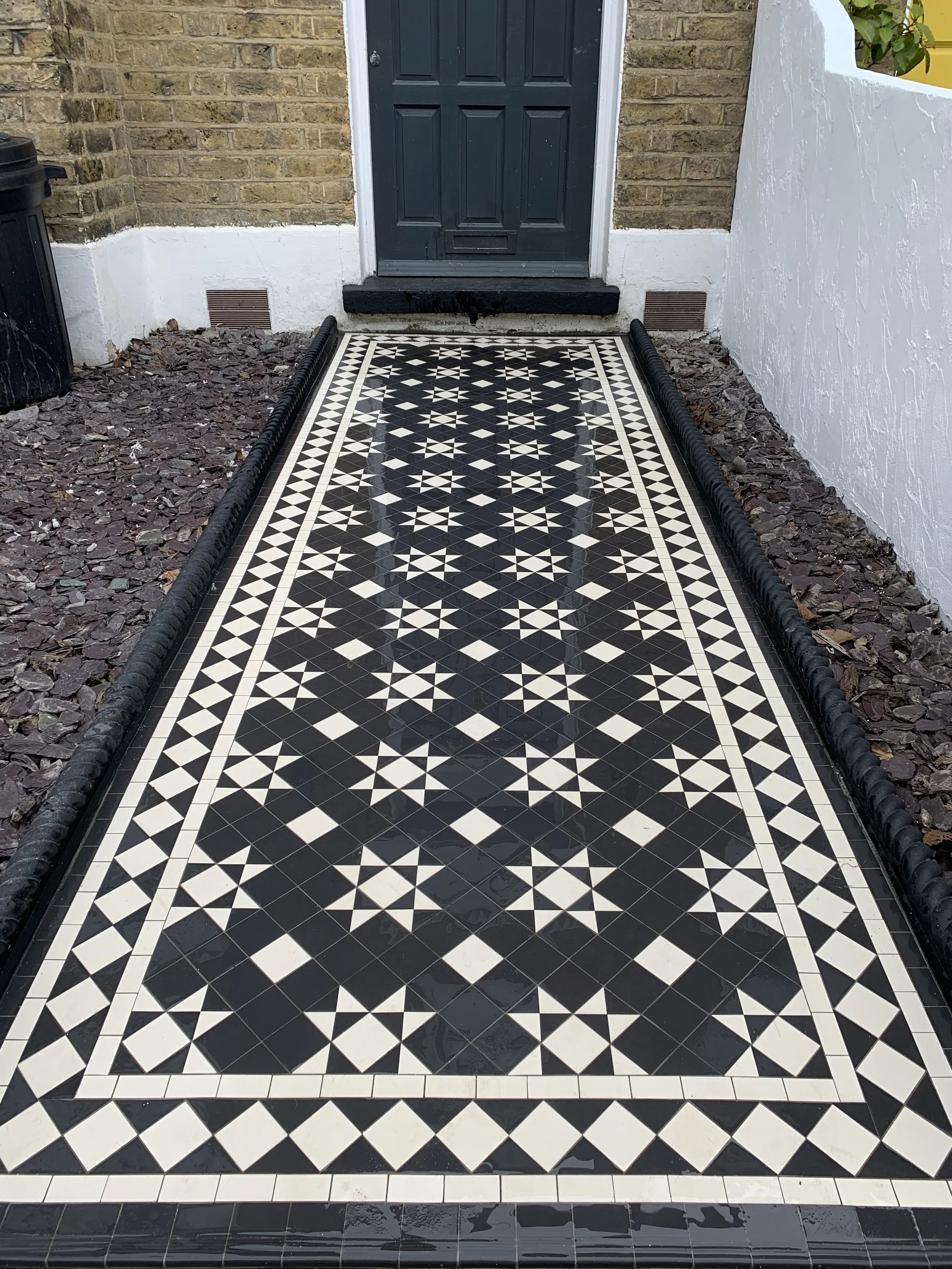 Victorian Path Tiles Wimbledon. White and black.