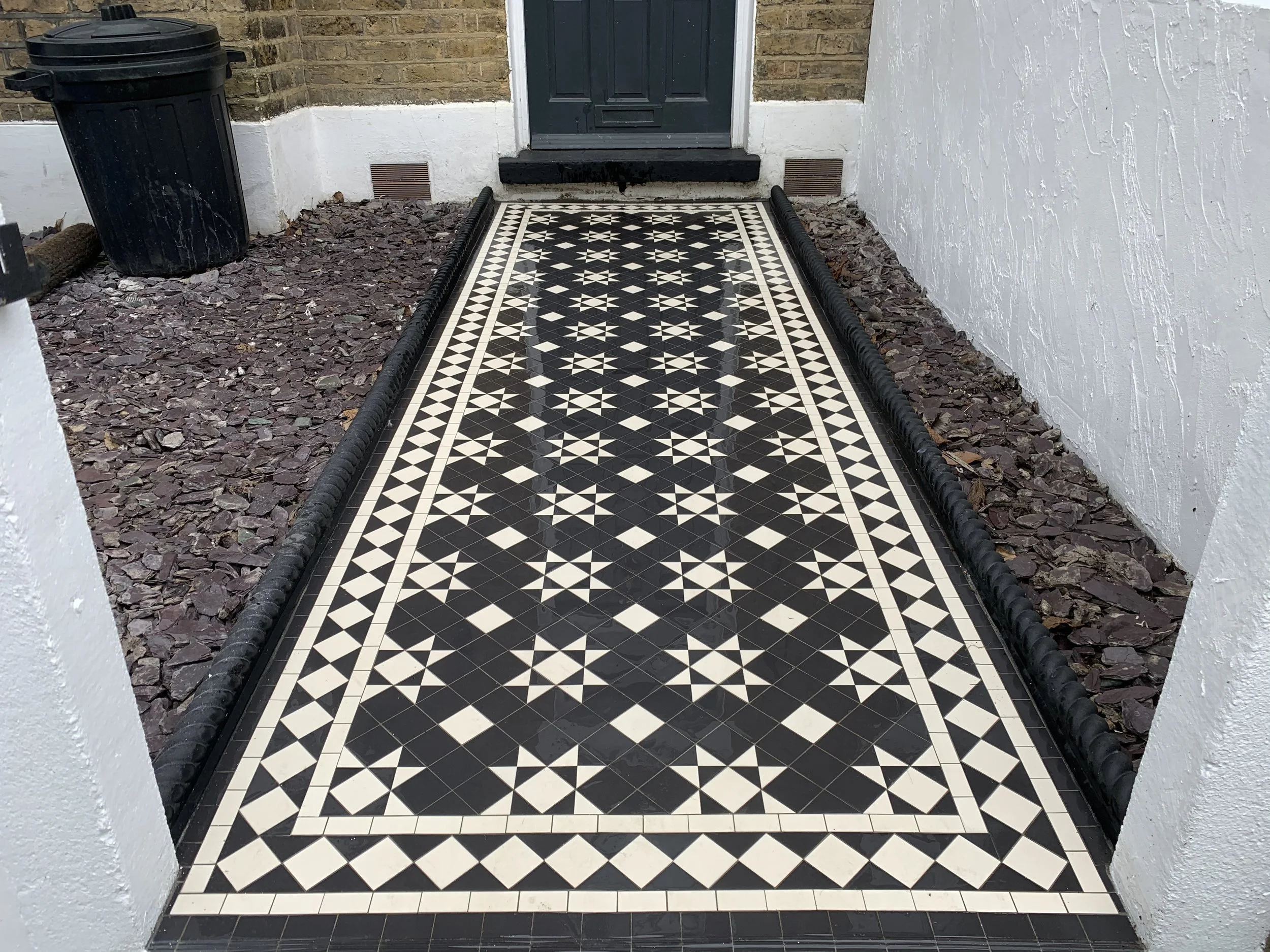 Victorian Path Tiles Wimbledon. White and black.