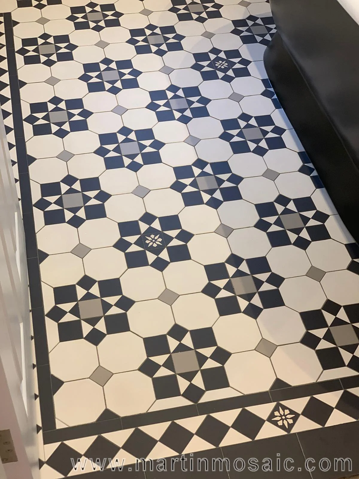 Bathroom - Modern design octagon tiles with encaustic tile