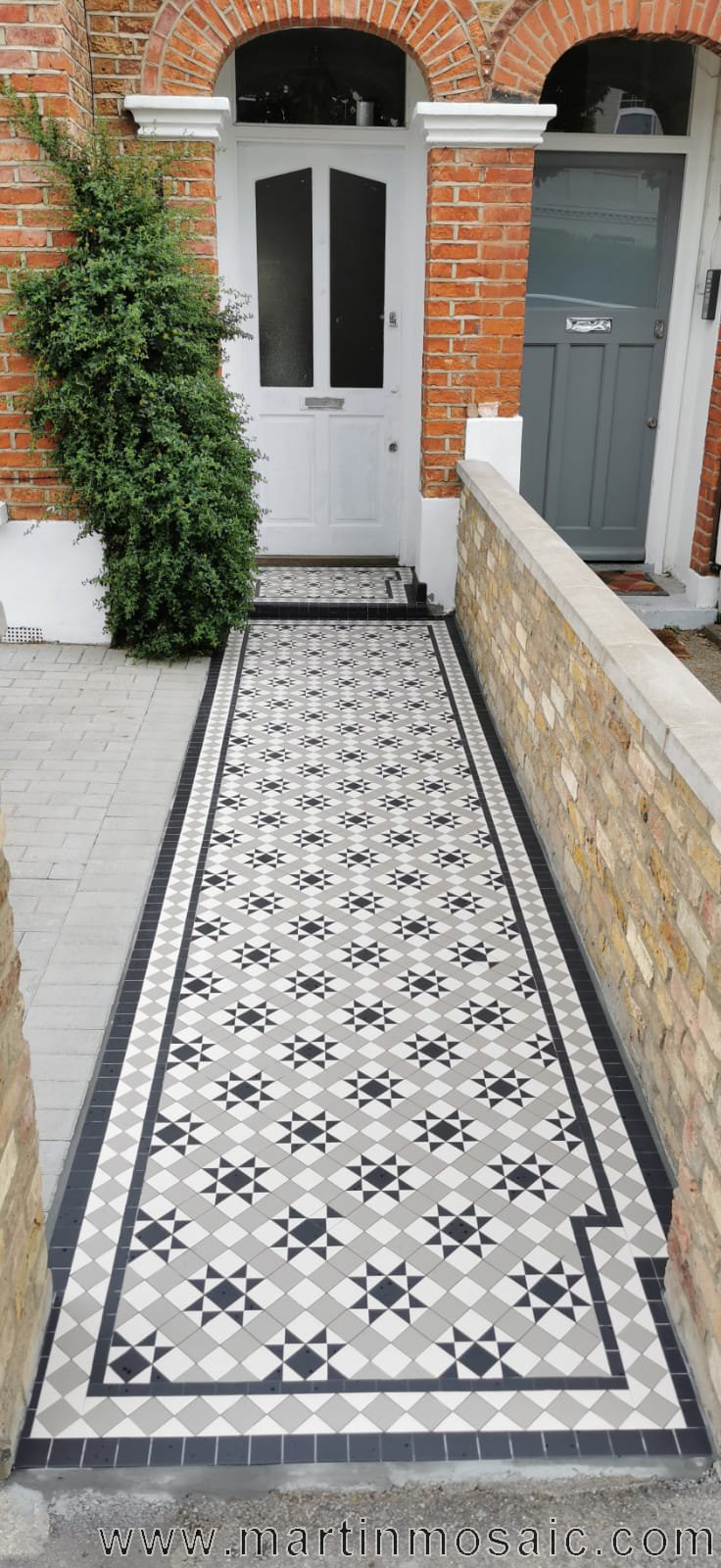 Victorian floor tiles – Path & Step – Forest Hill
Victorian floor tiles. Tiles 50x50mm thick 5mm. Colours: super white, pale grey, black