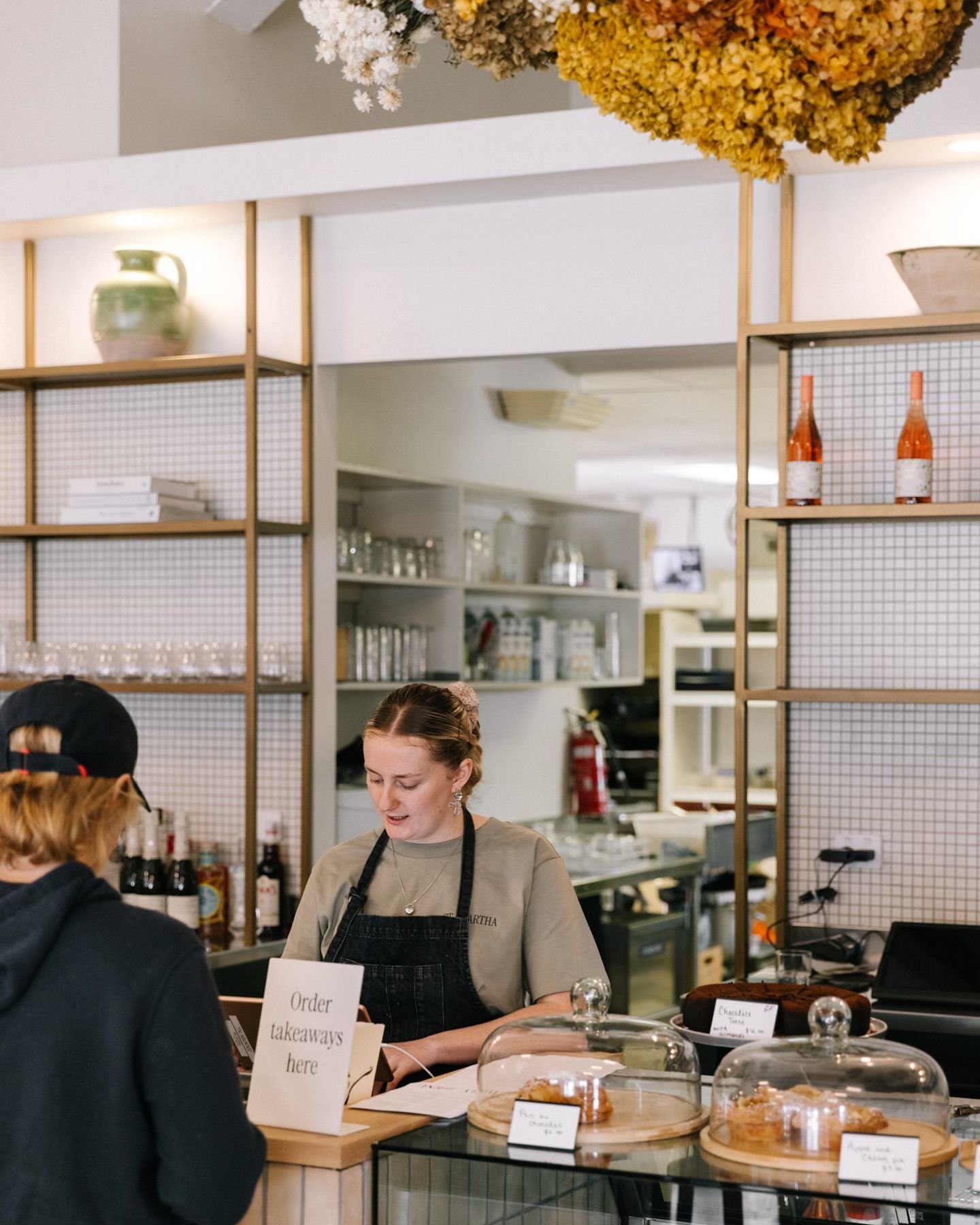 Join the St Martha team!
We&rsquo;re on the hunt for a couple of hospitality superstars to join our hardworking, passionate, ambitious and fun team. 

We currently have two positions available:
1. FOH Duty Manager - full time
2. Kitchen Assistant - p
