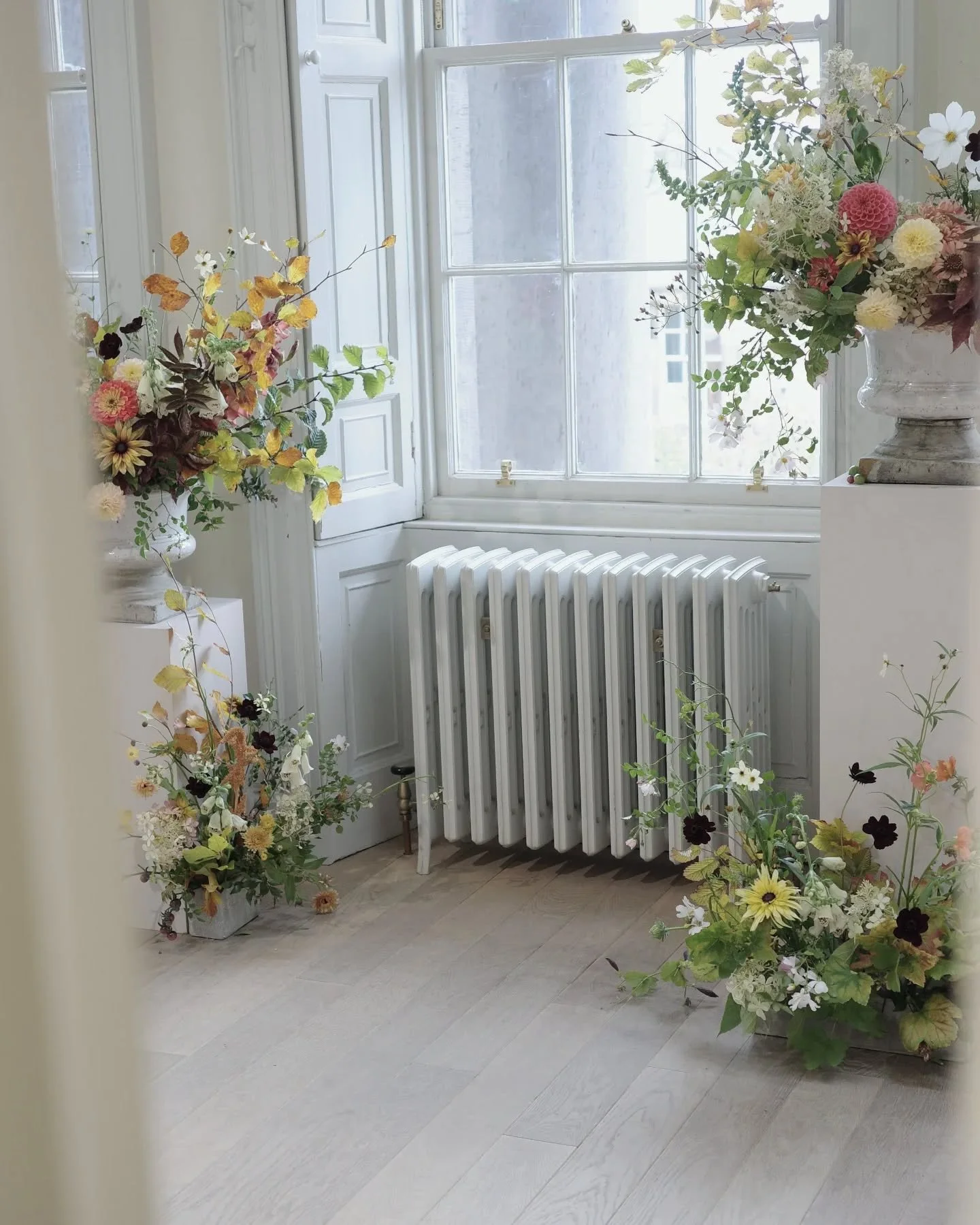 A year ago today for E+M. On the last day of the month, September you have my heart. 

Venue // @collective_edin 
Flowers from // @scottishflowergrowercollective @keepingtheplotflowers @simply.pottering @mcconnell.blooms @rootandbranchflowers 
Flower