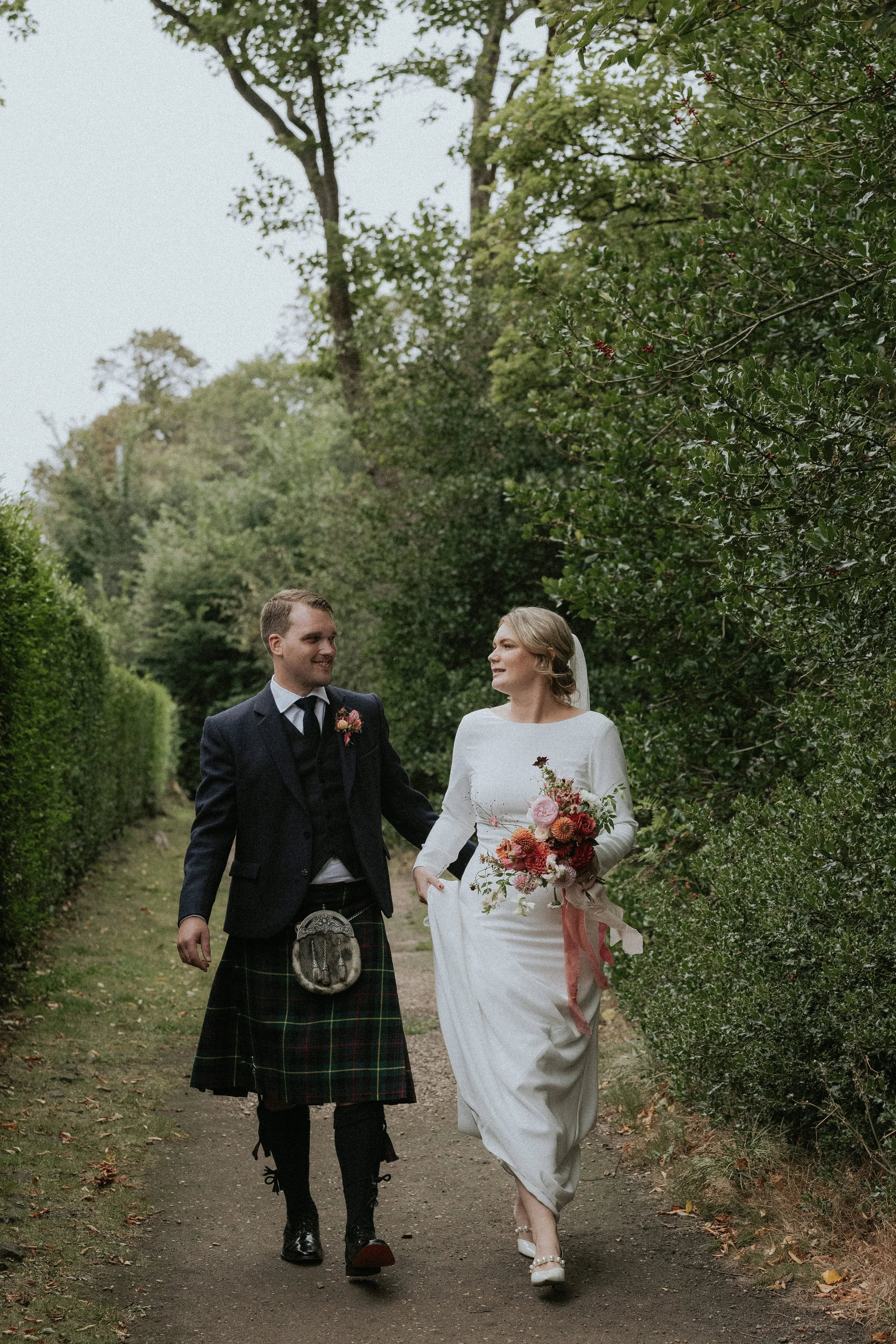 BernadetaKupiec-Emily&EddieweddinginEdinburgh-277.jpg