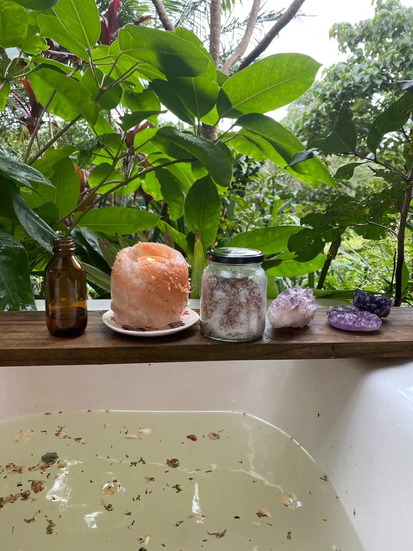 As I take the next steps in my naturopathy career, I feel drawn back to my herbalism roots 🌼✨ Before mass-produced tinctures and practitioner-only supplements, I discovered handcrafted herbal home remedies

Heavily influenced by herbal medicine make