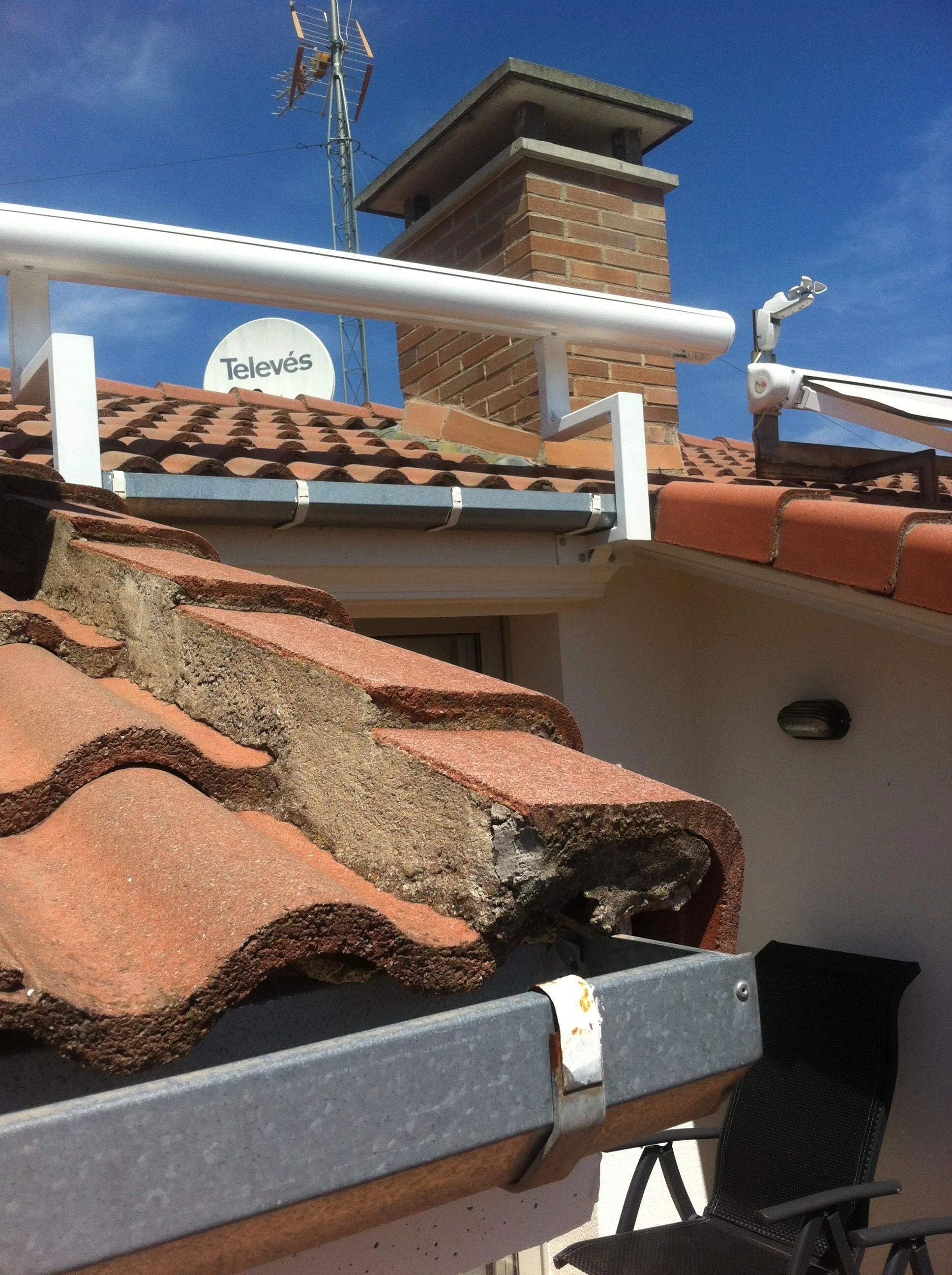 Suports especials i tendal cofre