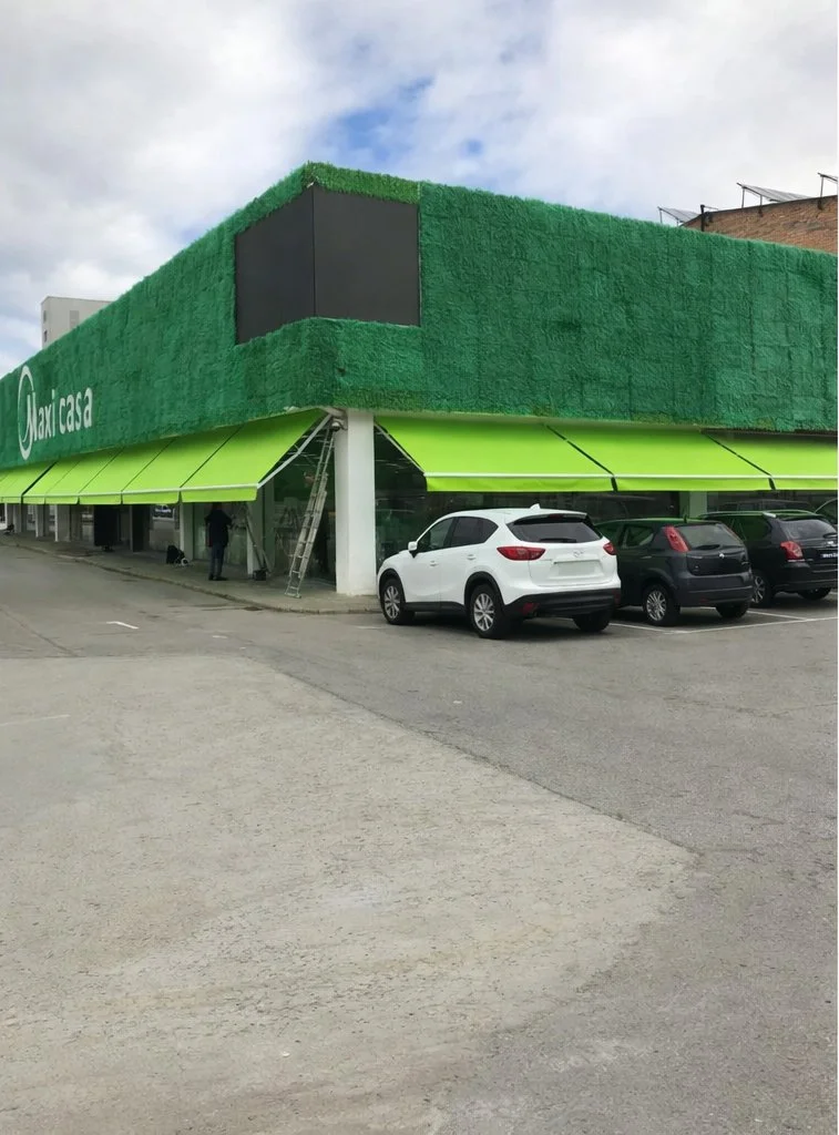 Instal·lació de tendals de braç invisible