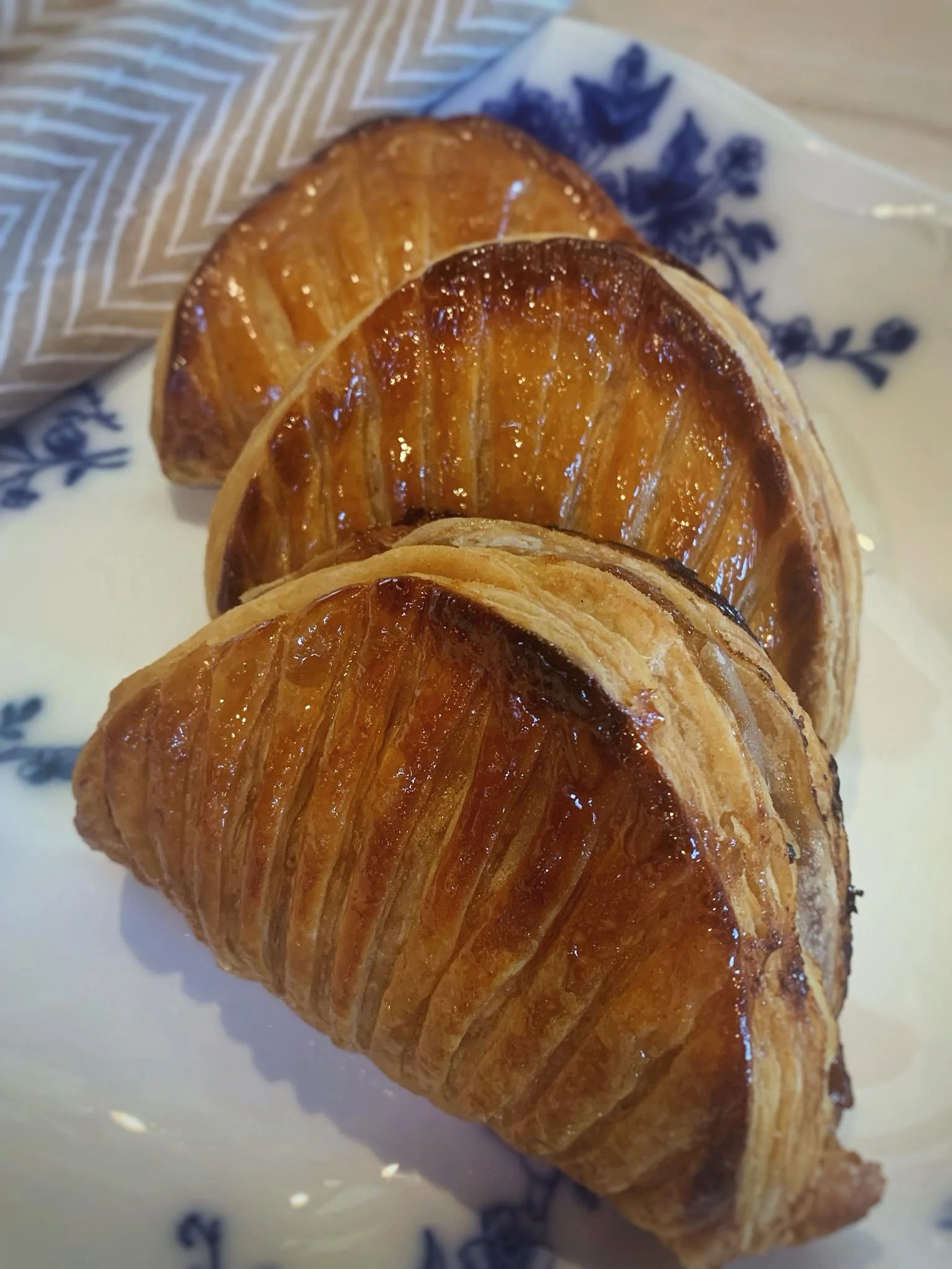 Blueberry & Cardamom Chausson
