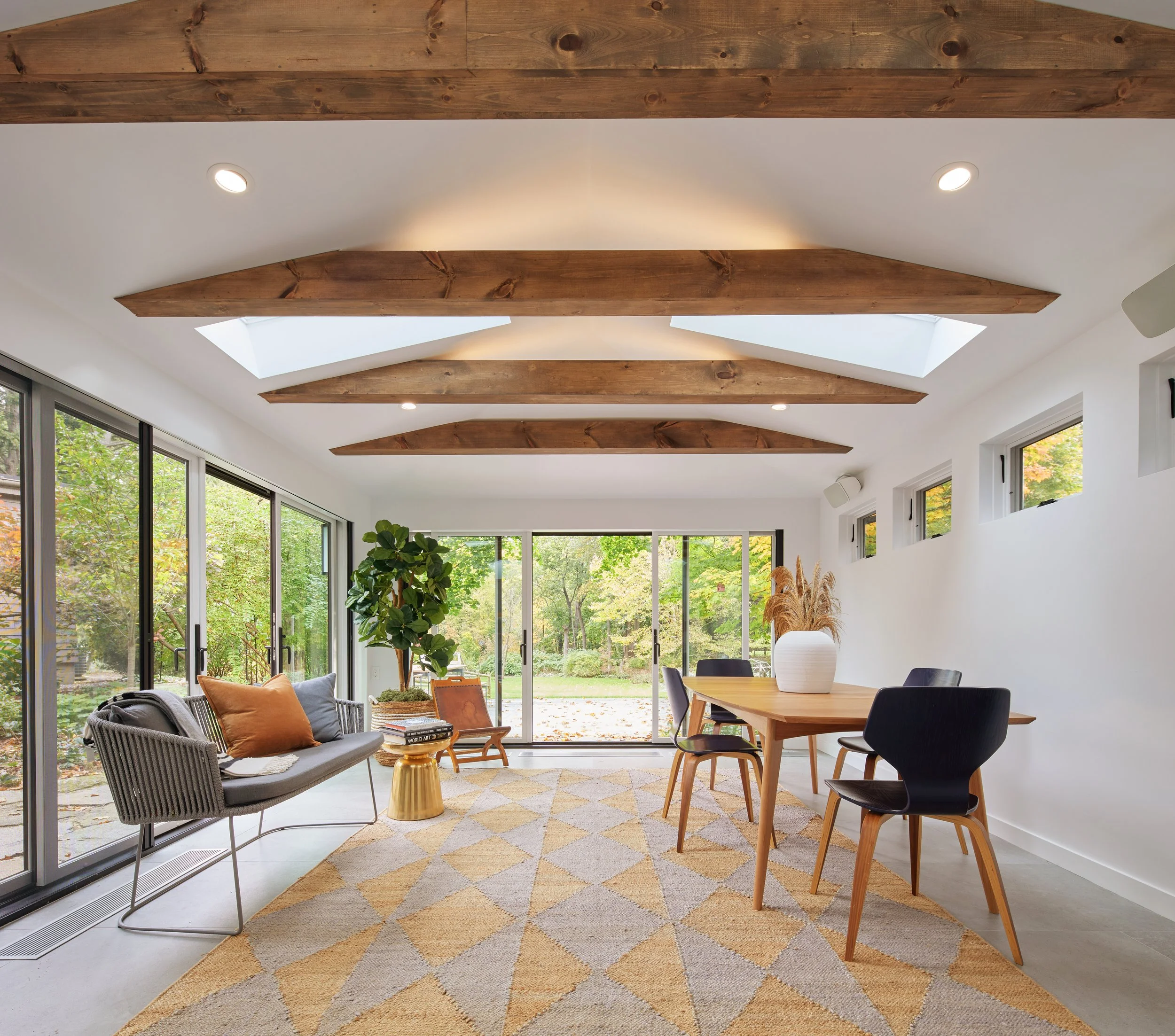 Bel_Sunroom_01.jpg