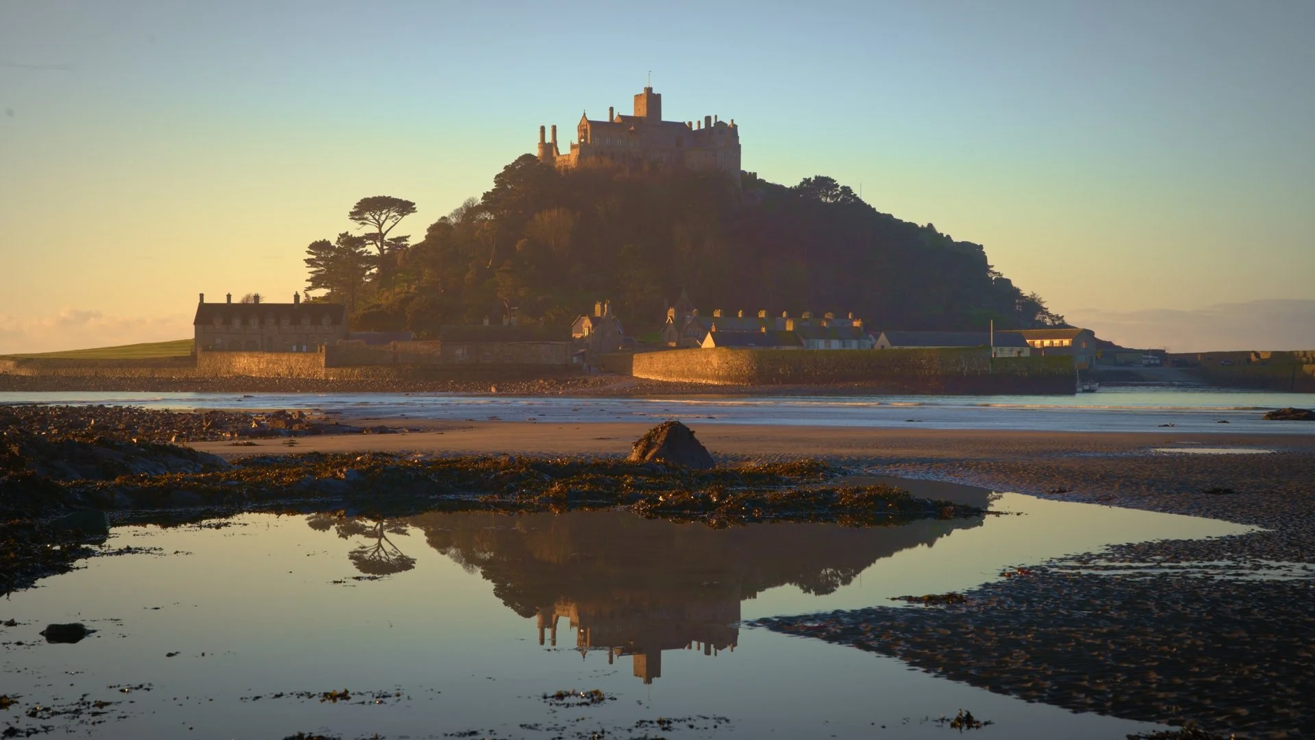 Marazion's Golden Mirror