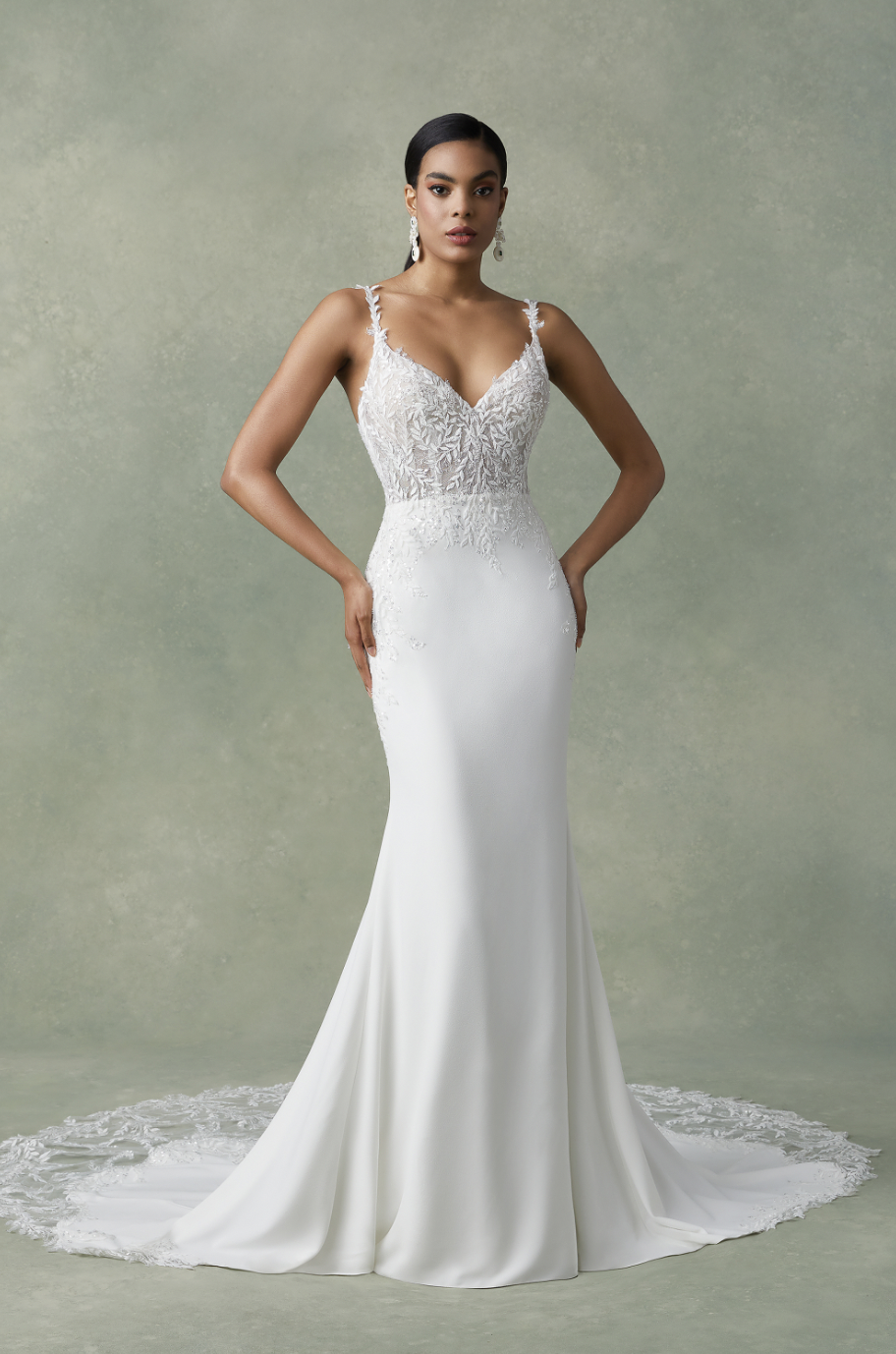 Bridal Gowns — Dar-Lynns Bridal & Formal Wear