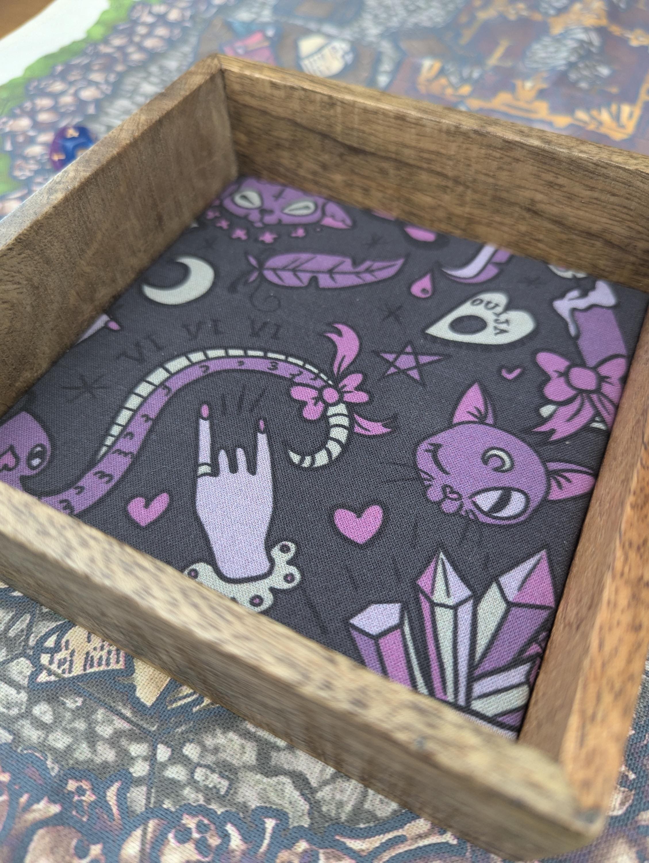 https://i.etsystatic.com/26806004/r/il/3fc1f6/6239898216/il_fullxfull.6239898216_hk9u.jpg