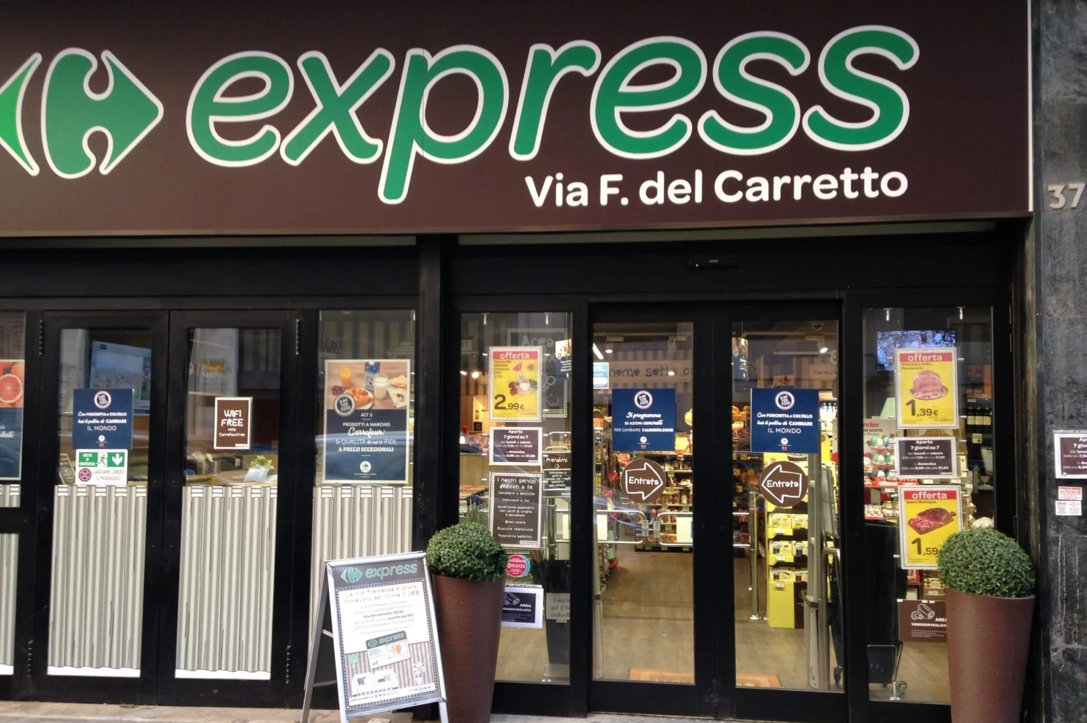 carrefour-express-scaled-e1658819675776.jpg
